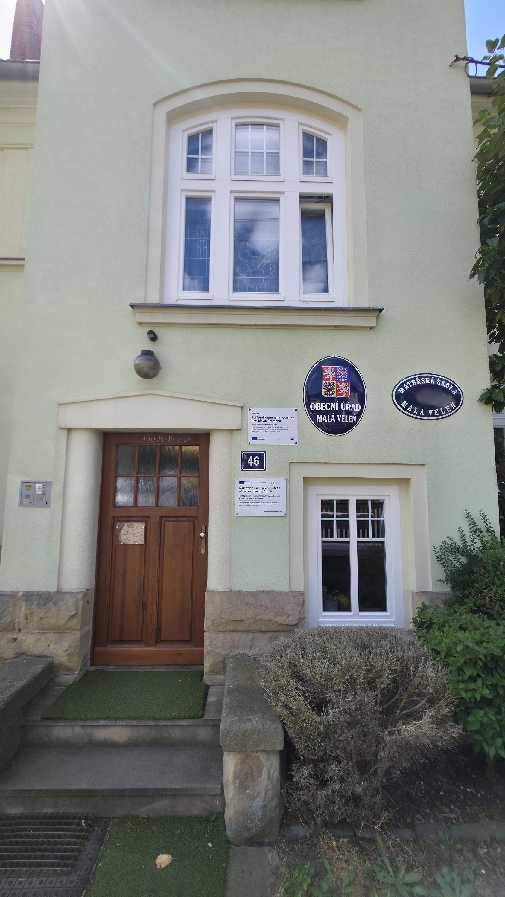 Malá Veleň - obecní úřad foto 3