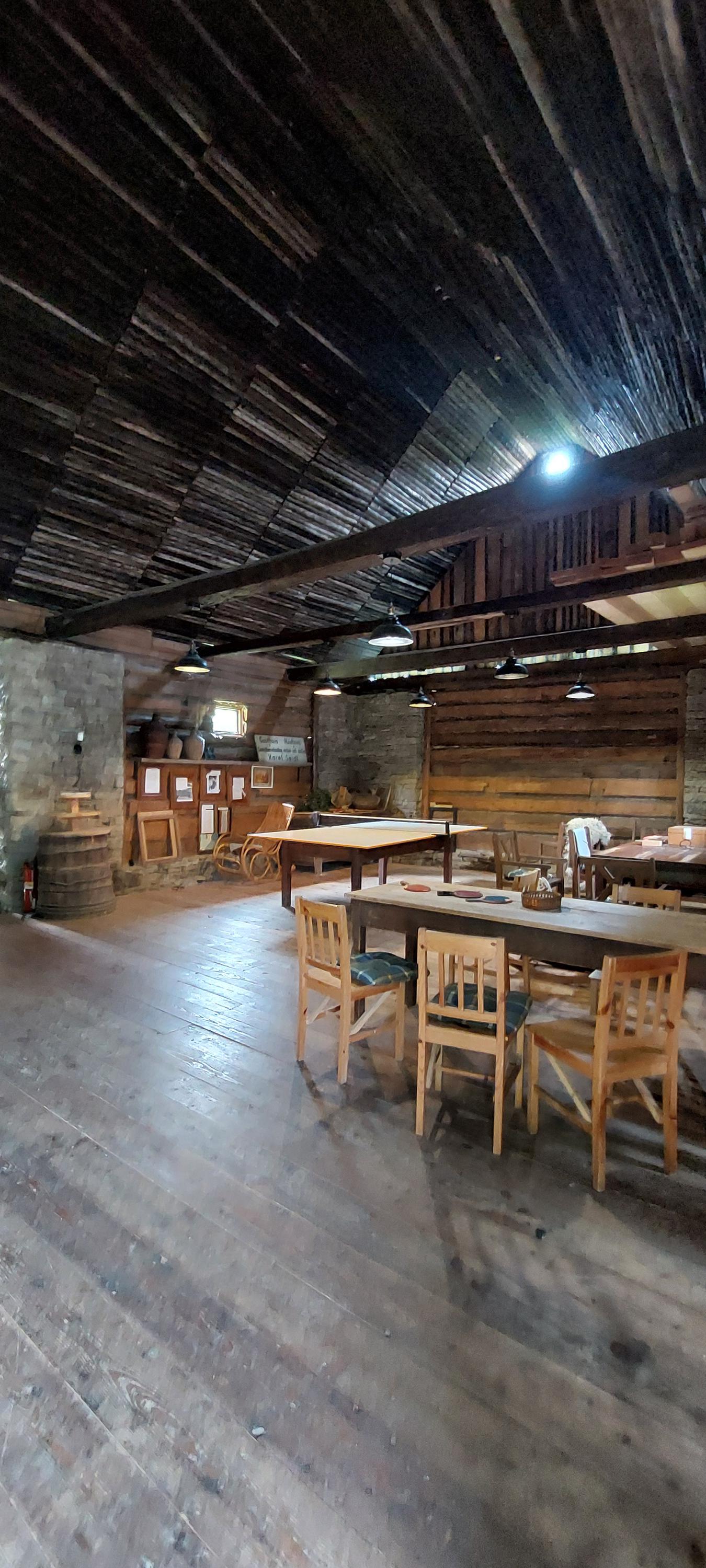 Samoobslužný bar ve stodole foto 5