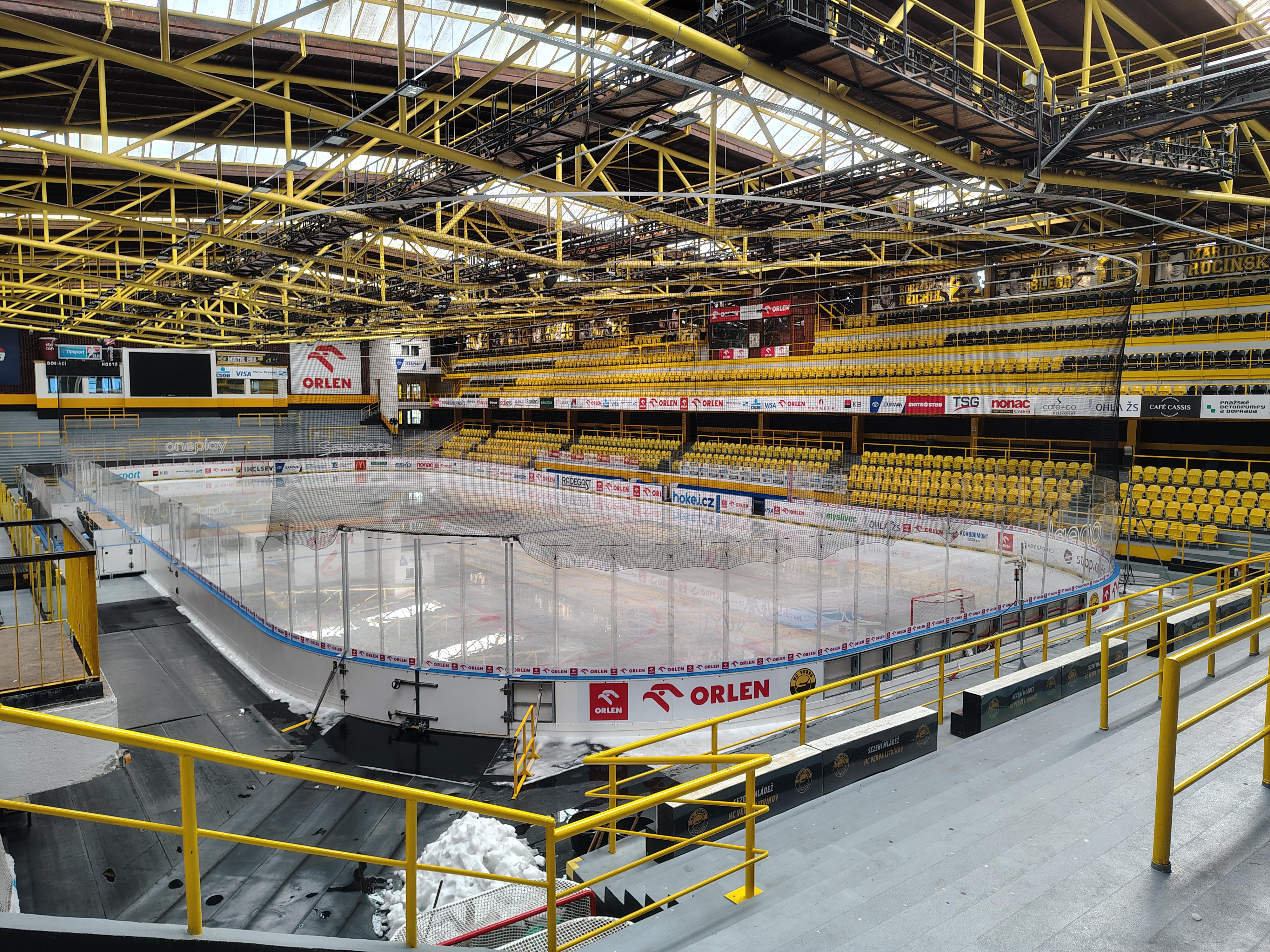 Zimní stadion Ivana Hlinky foto 2