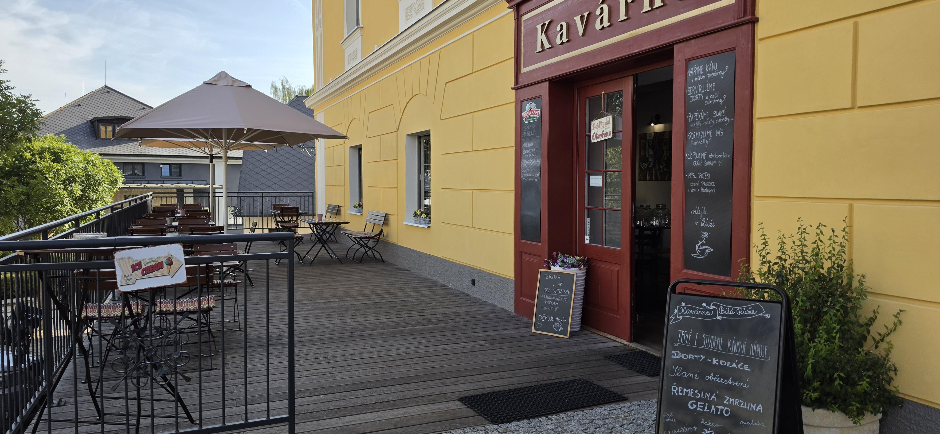 KAVÁRNA Bílá Růže Kašperské Hory foto 6
