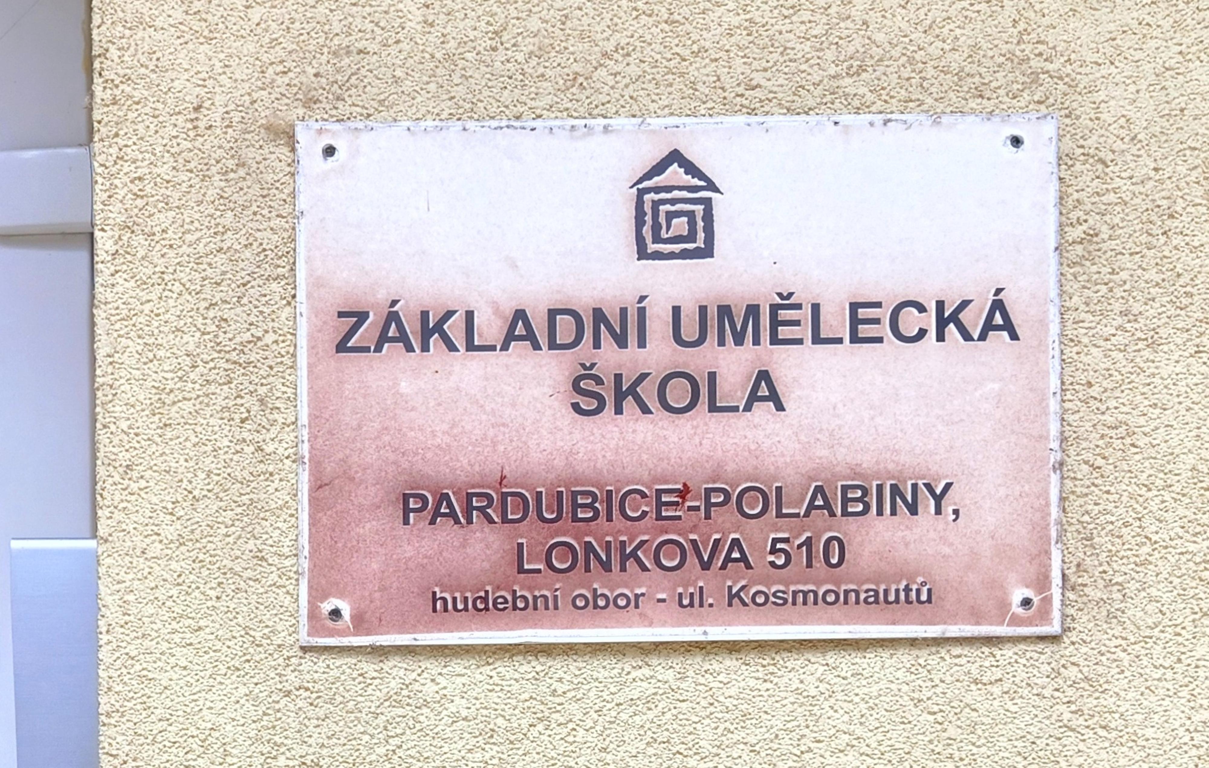 ZUŠ Pardubice - Polabiny, Kosmonautů foto 4