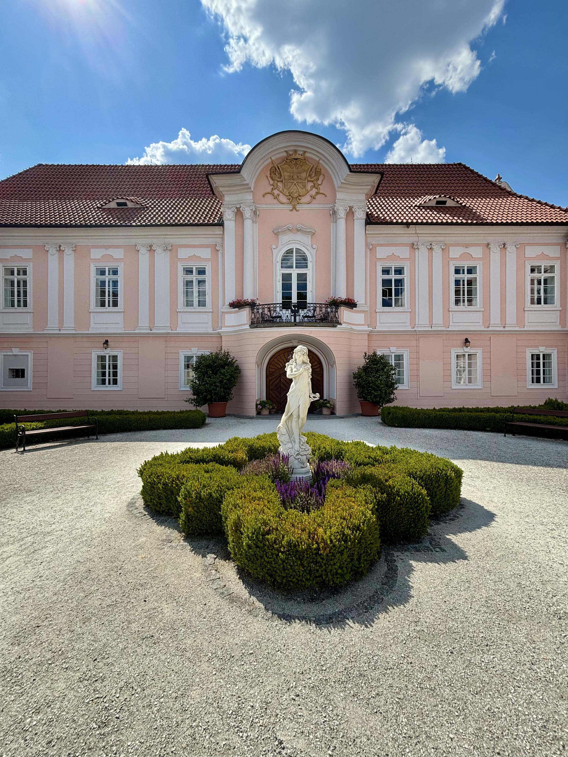Zámek Hrádek foto 2