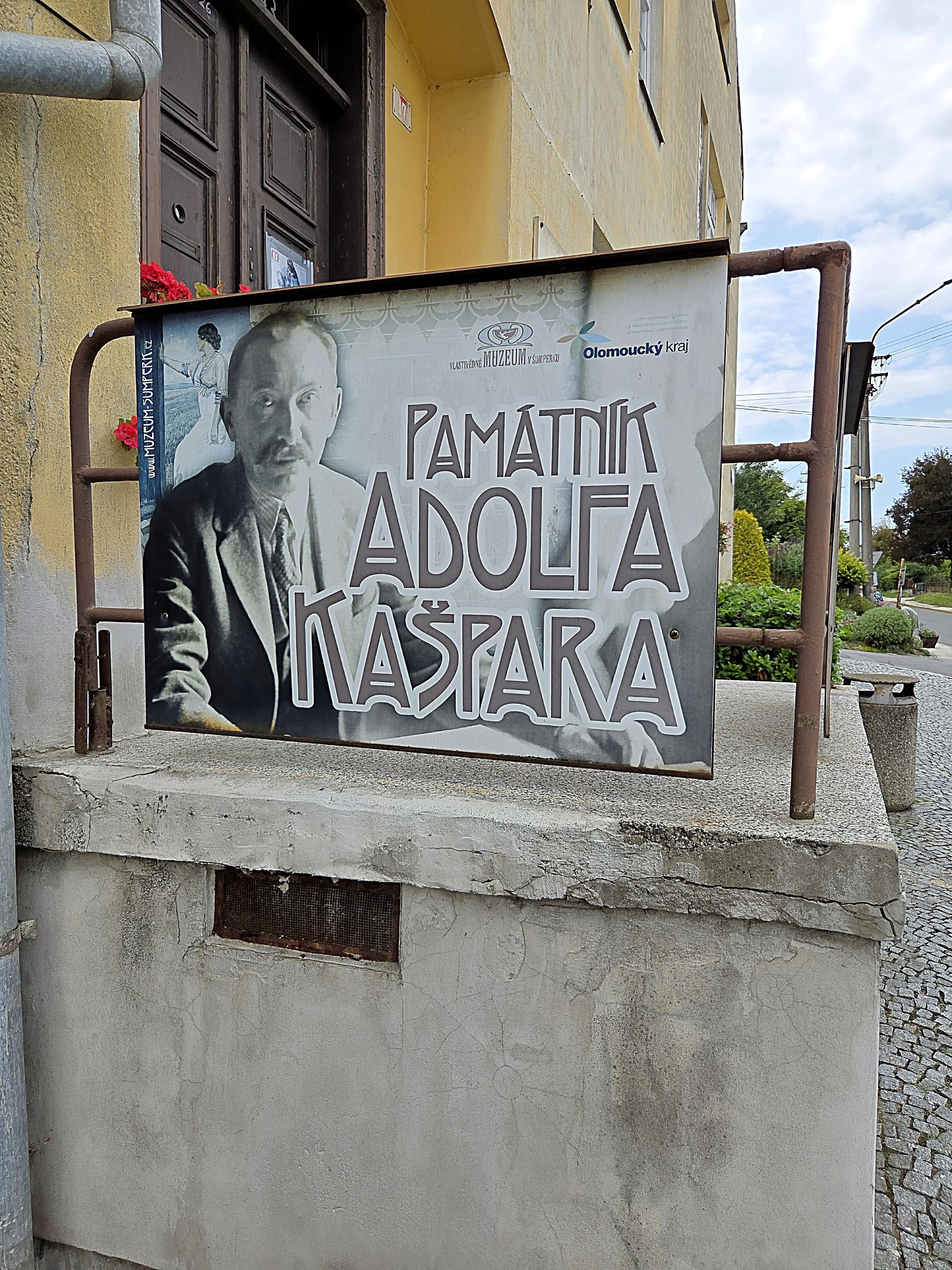 Památník Adolfa Kašpara foto 4