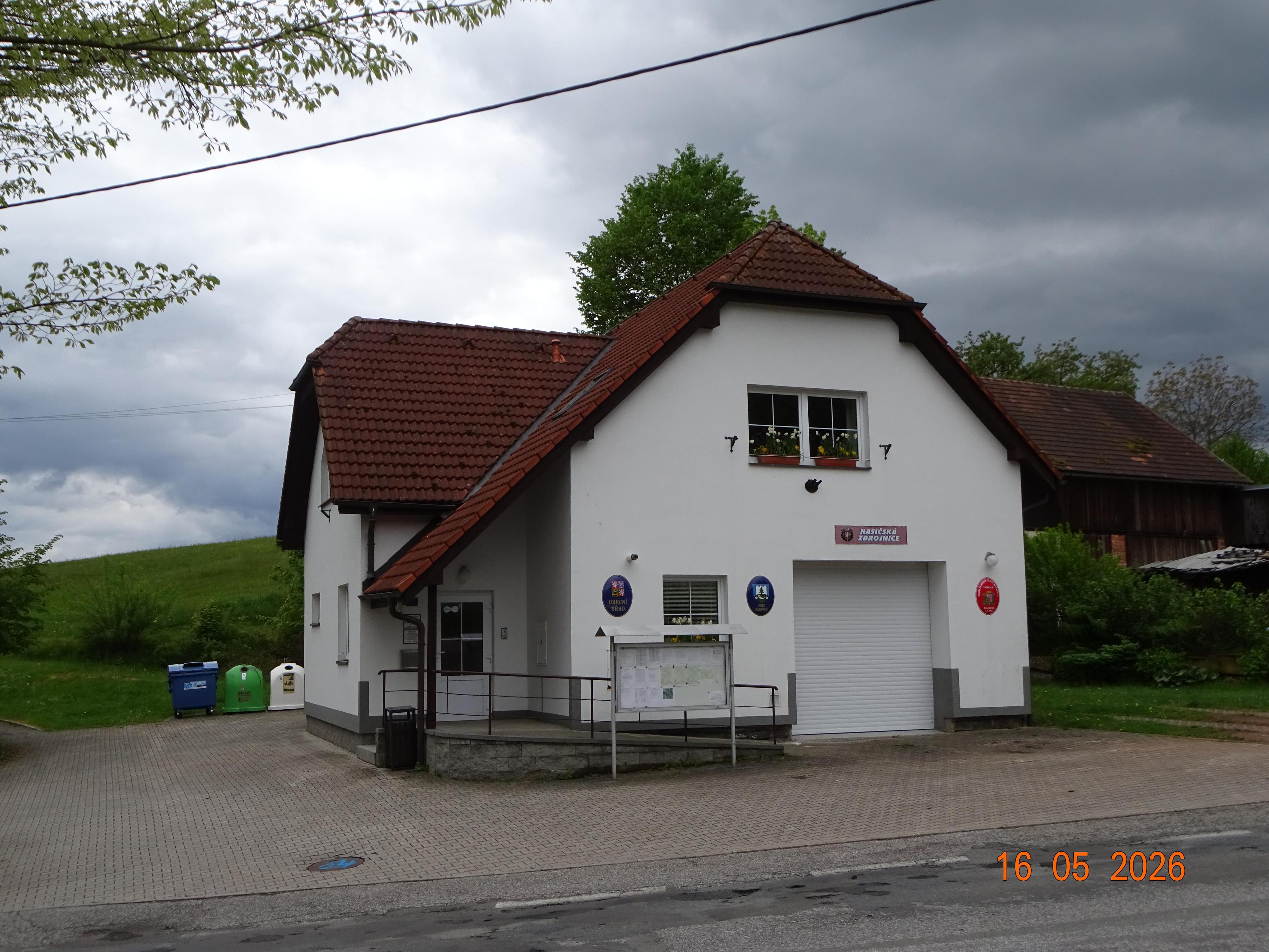 Místní knihovna Žampach foto 2