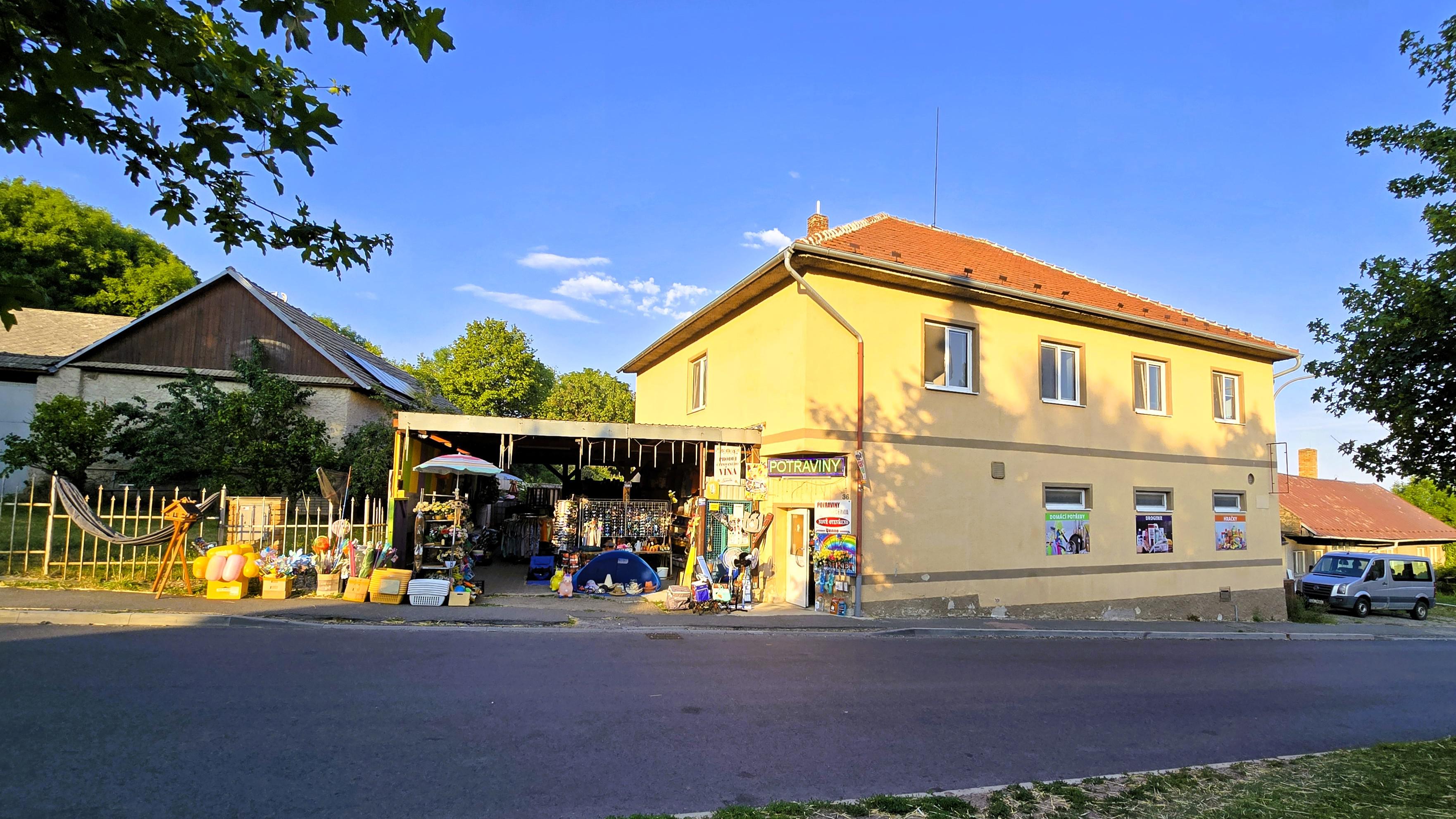 Minimarket Lipová 36 foto 4