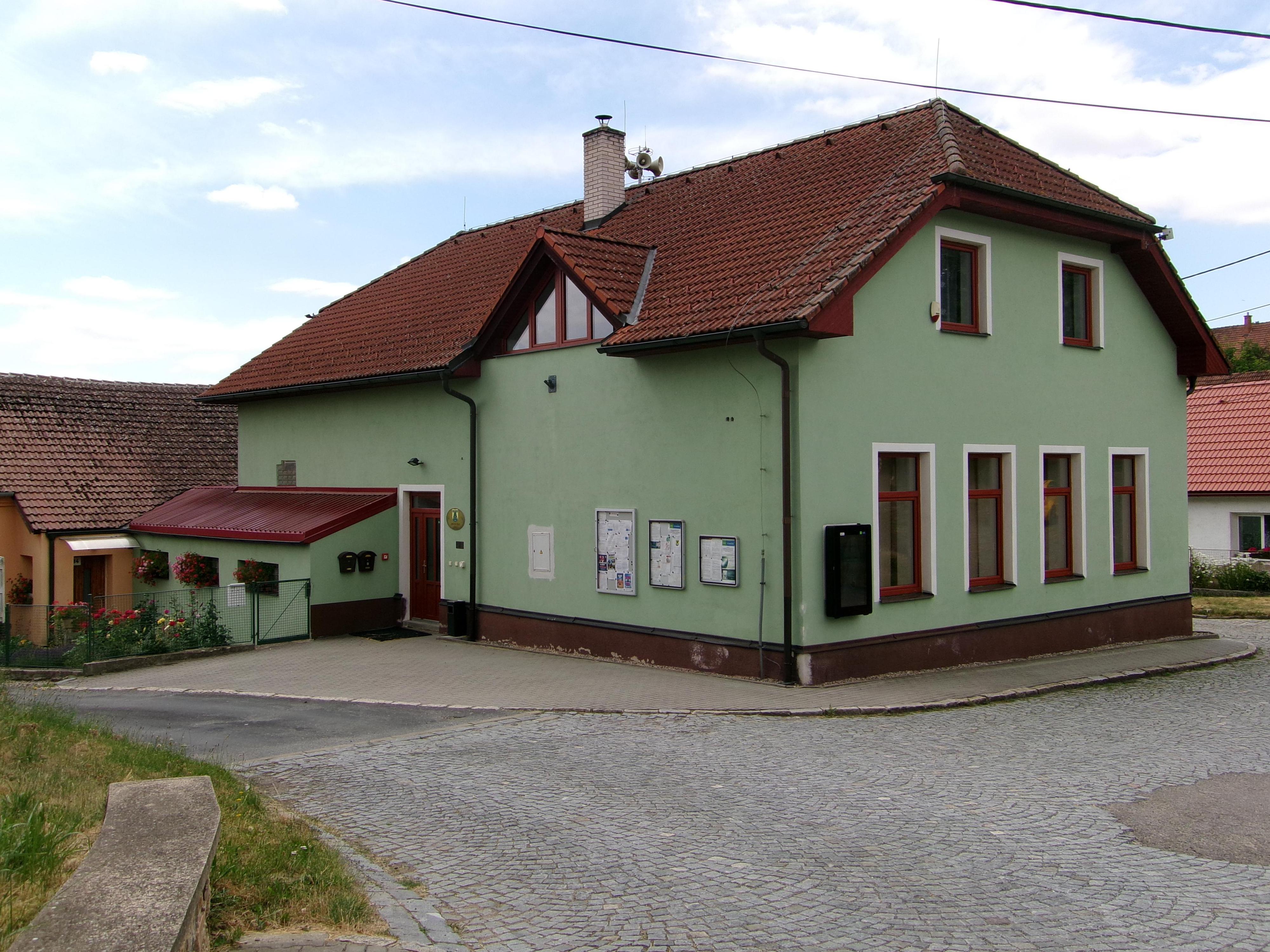 Střítež - obecní úřad foto 2