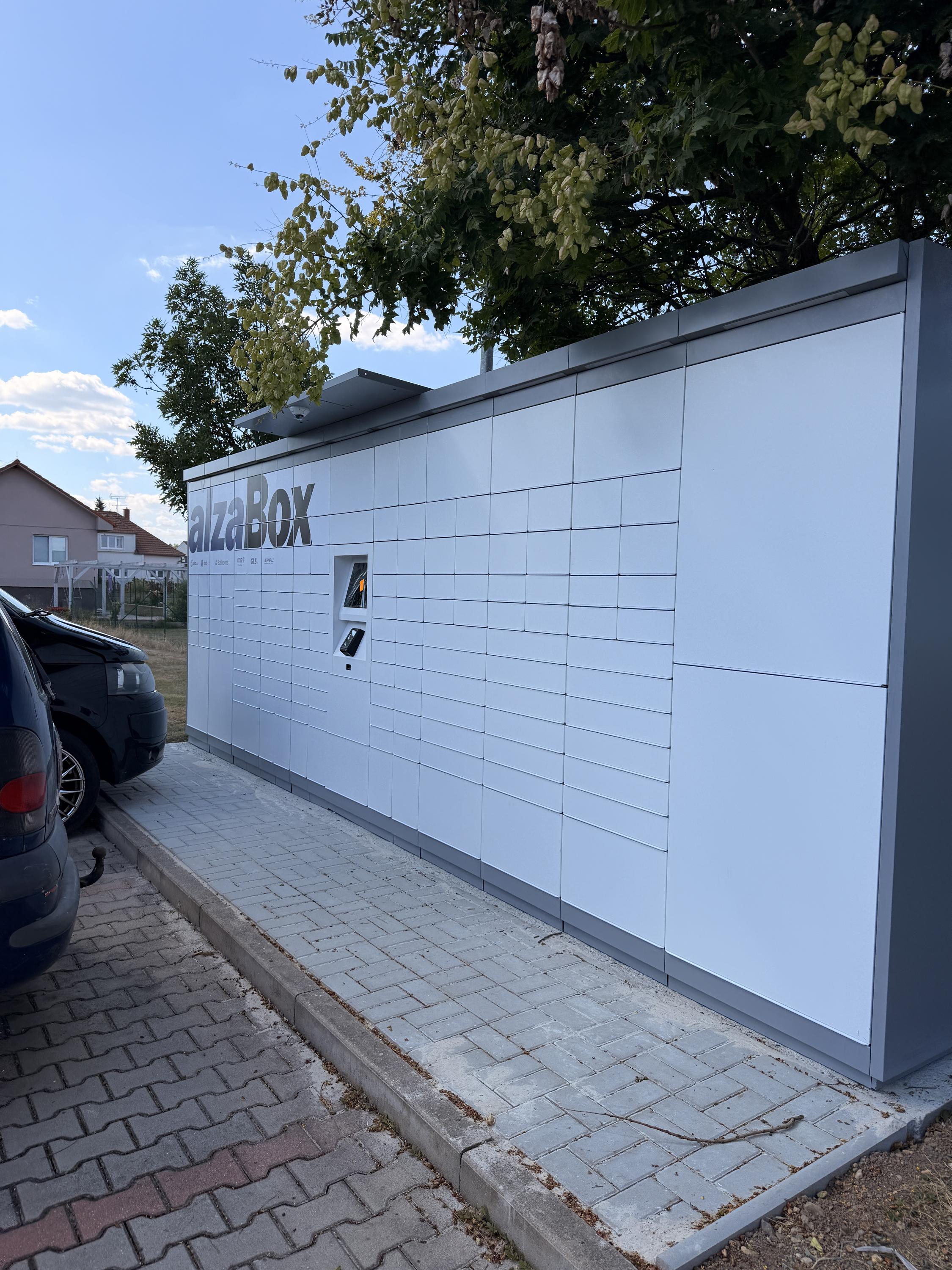AlzaBox foto 2