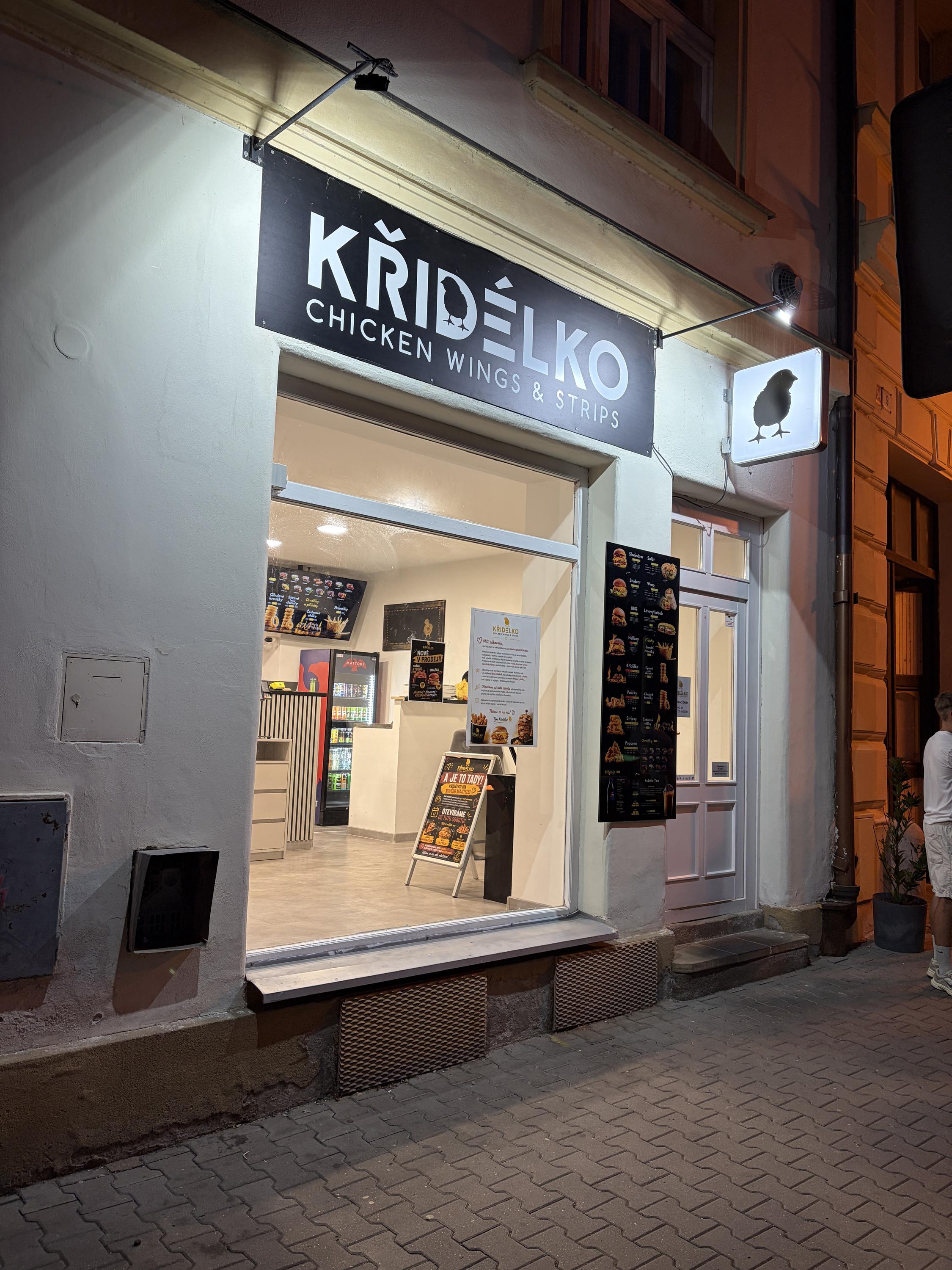 Křidélko - Chicken wings & strips foto 2
