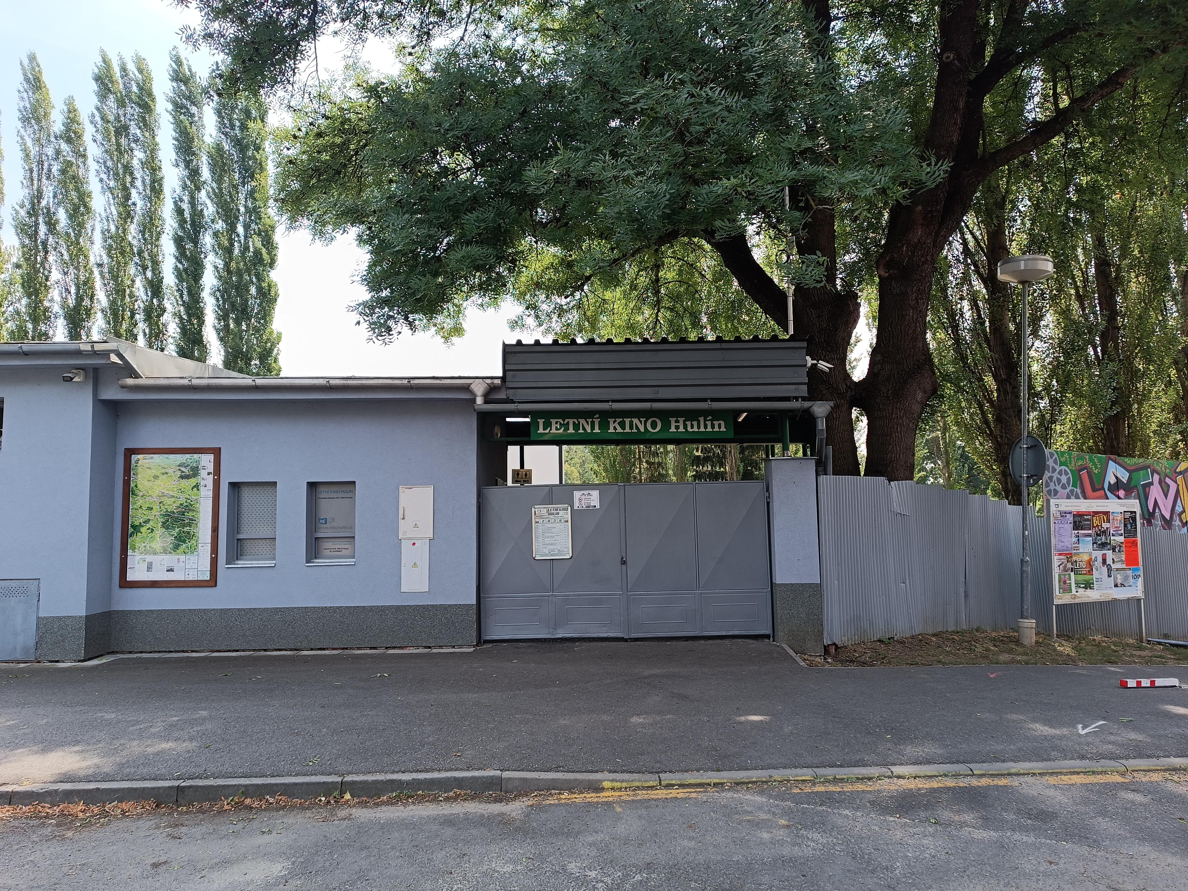 KULTURNÍ KLUB Hulín - Letní kino foto 6
