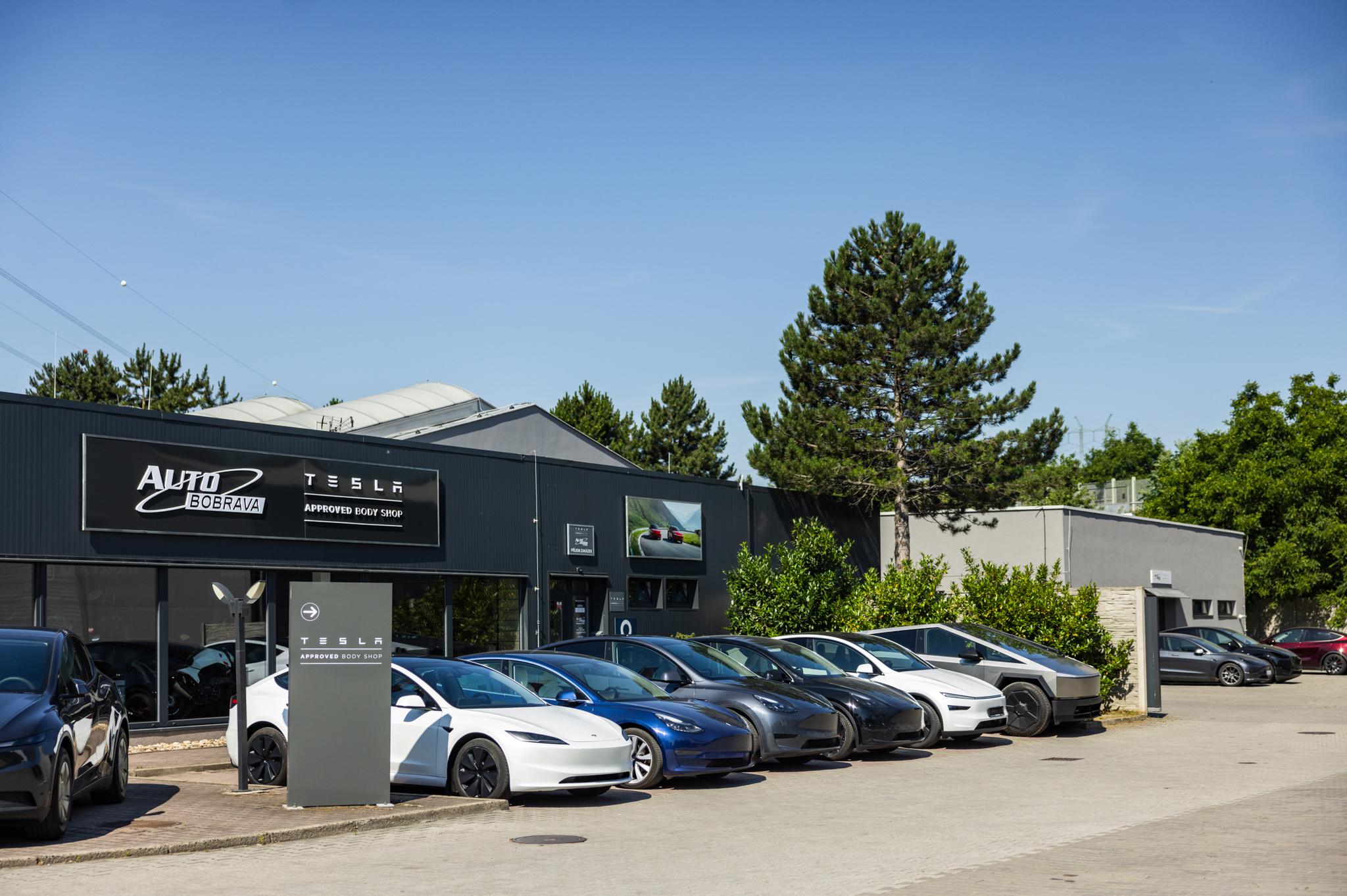 Auto Bobrava - Tesla Approved Body Shop
