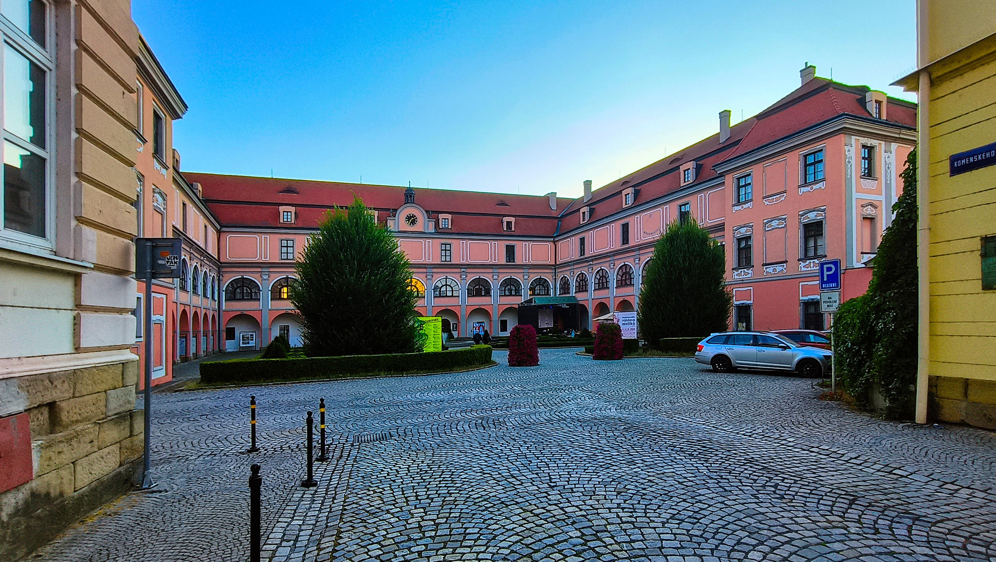 Muzejní a galerijní centrum foto 2