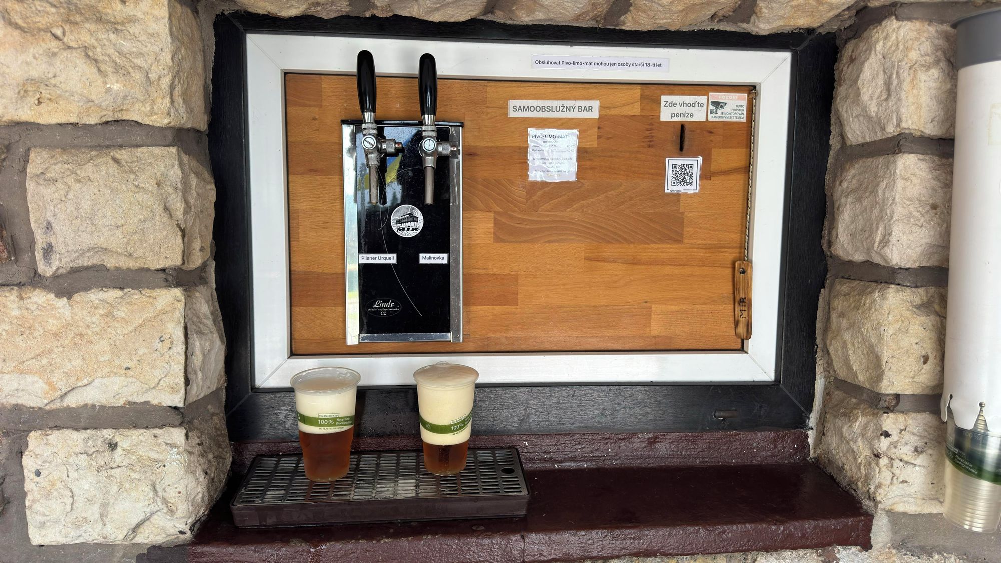 Samoobslužný bar Chata Mír