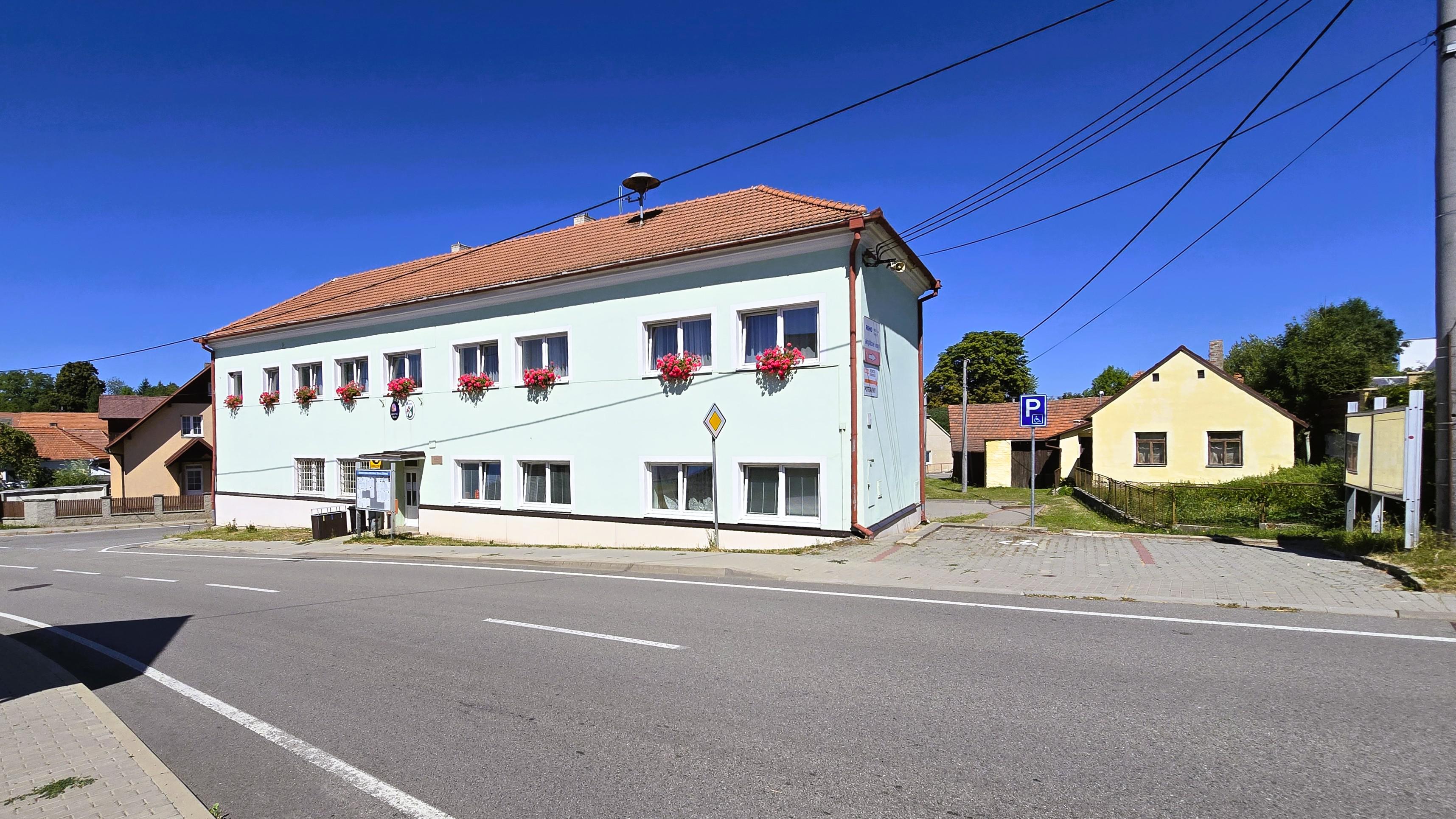 Žďárná - obecní úřad foto 3