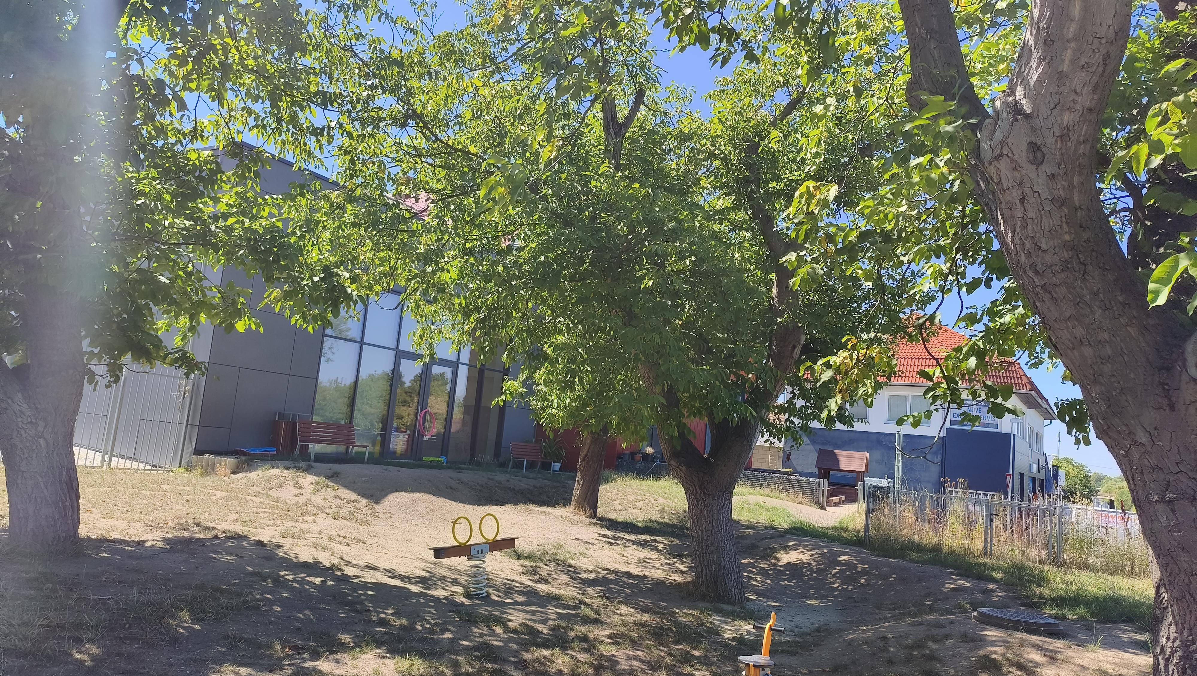 ZŠ Praha 9 - odloučené pracoviště Baštýřská foto 2