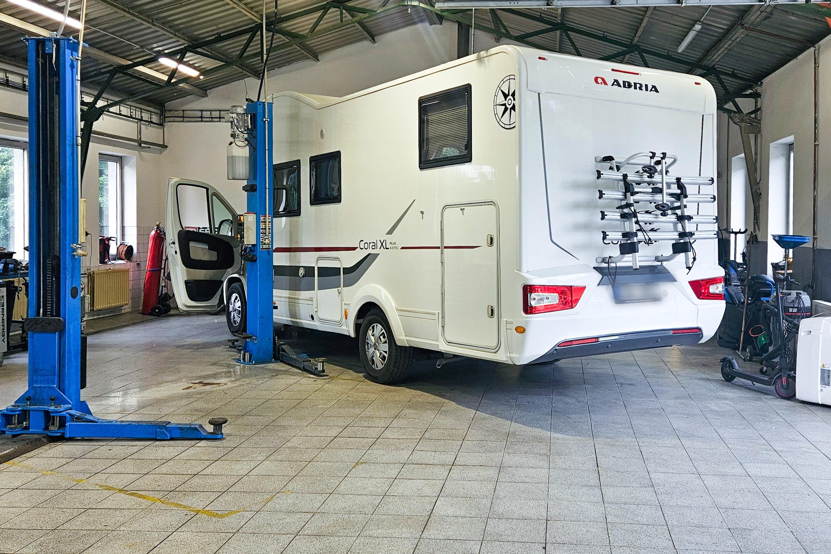Slezáček Auto - autoservis, pneuservis, půjčovna foto 2