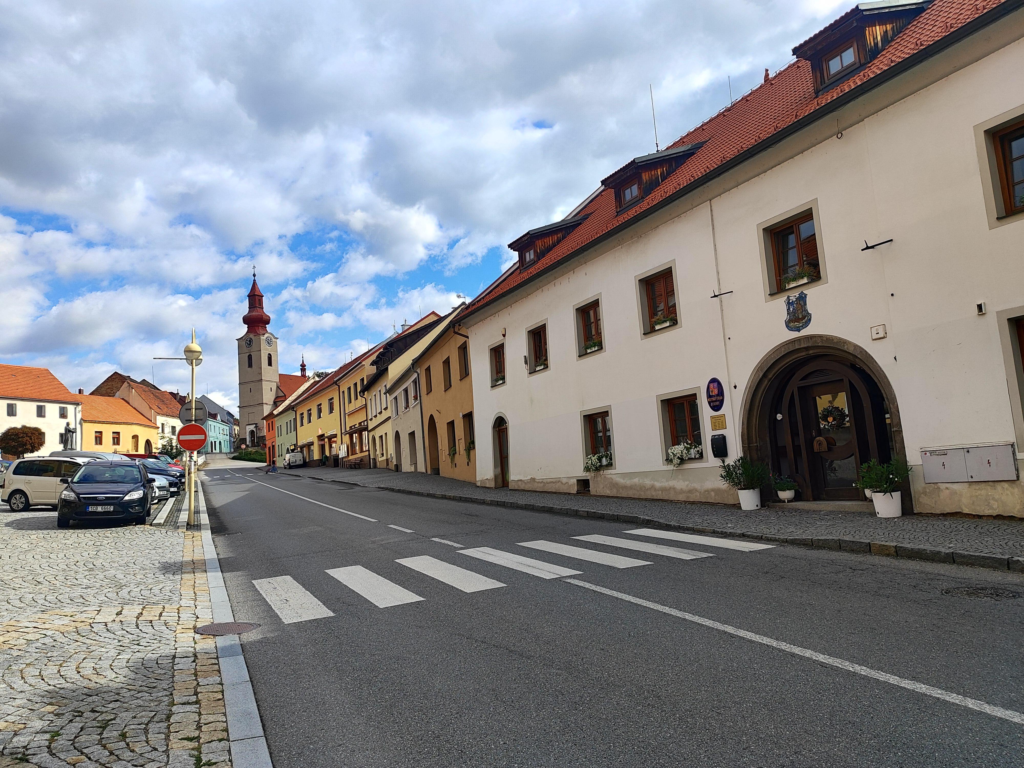Husinec - městský úřad foto 2
