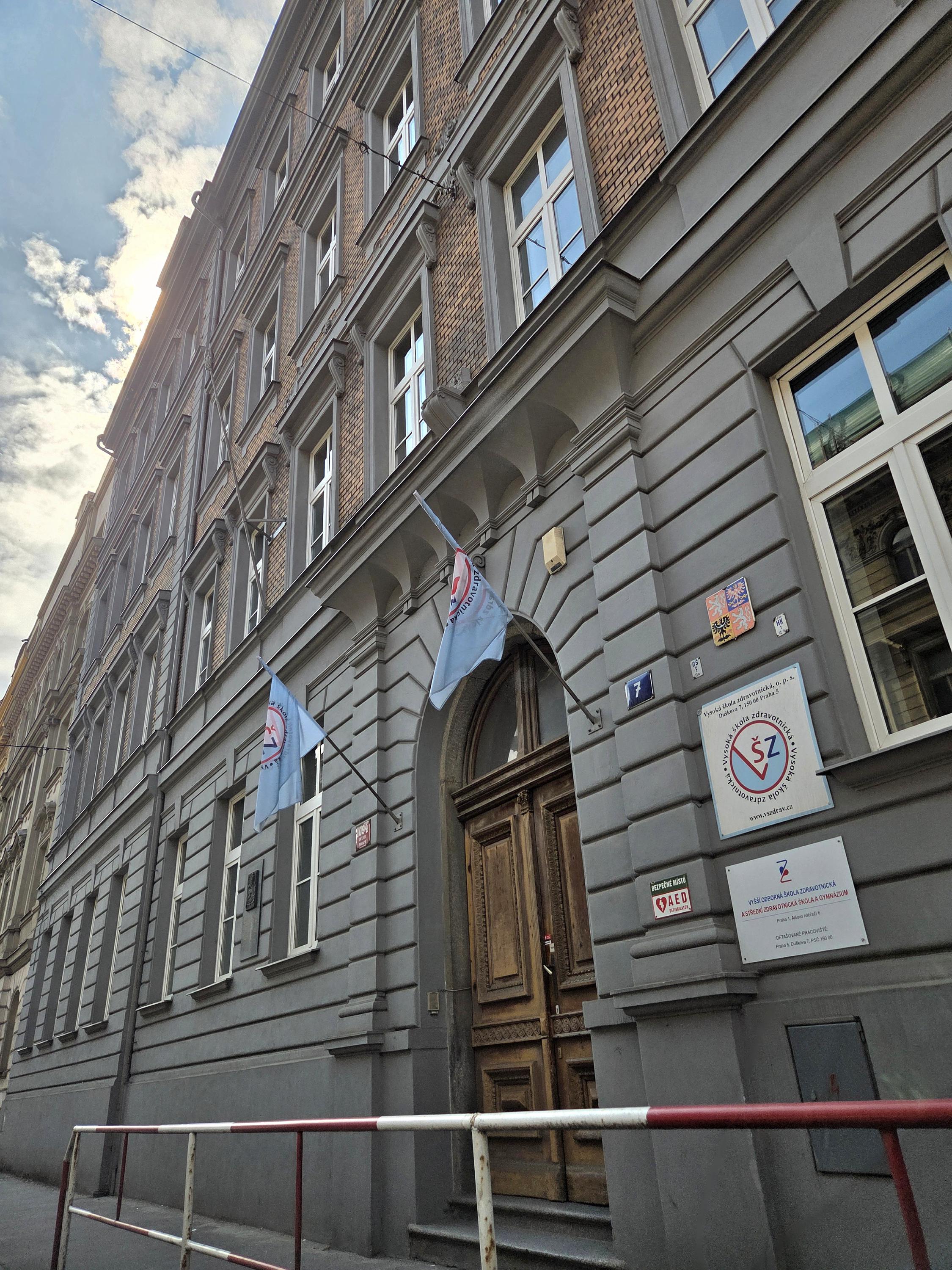 Vysoká škola zdravotnická, o. p. s. foto 2
