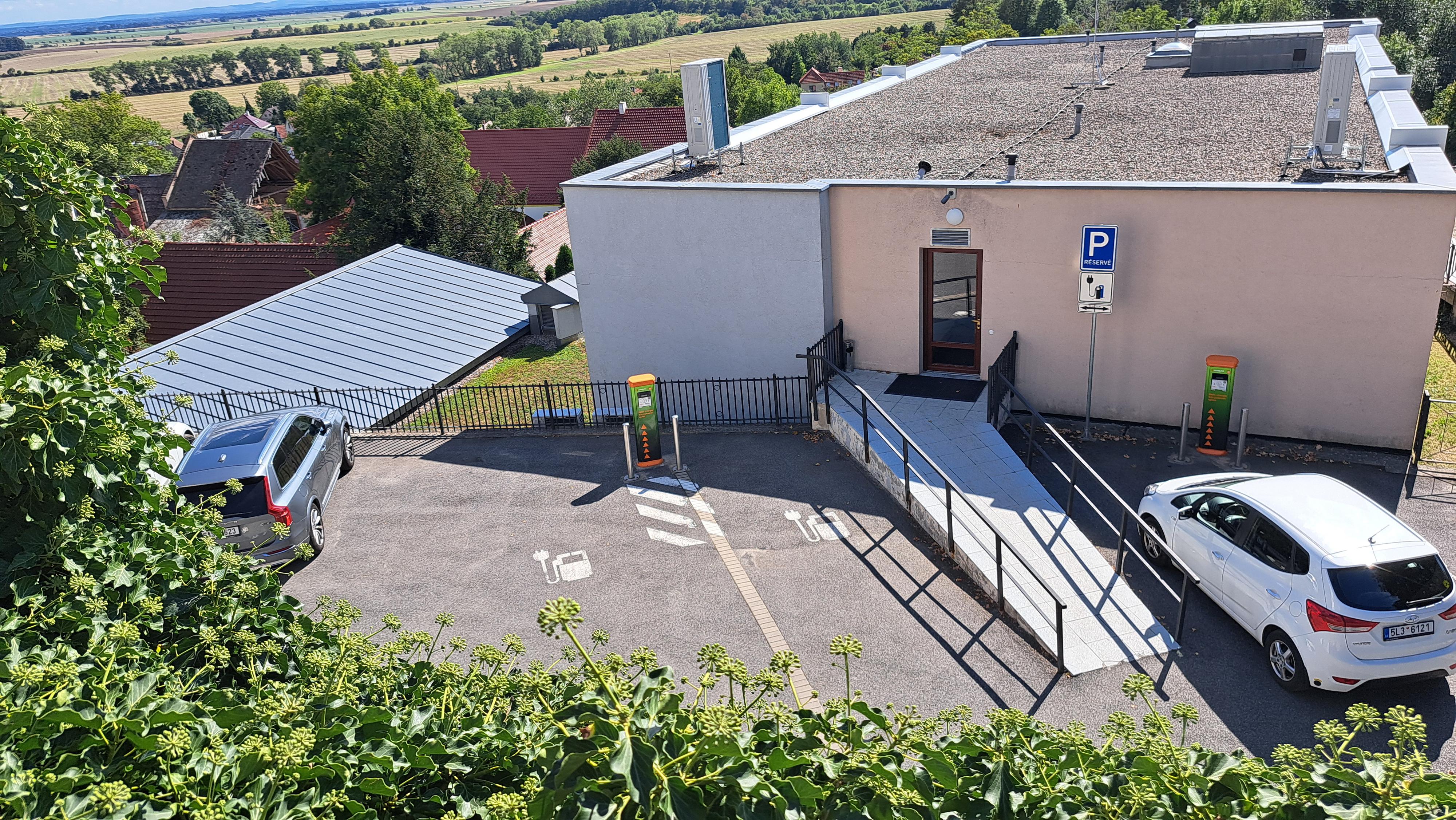 Nabíjecí stanice ČEZ foto 4