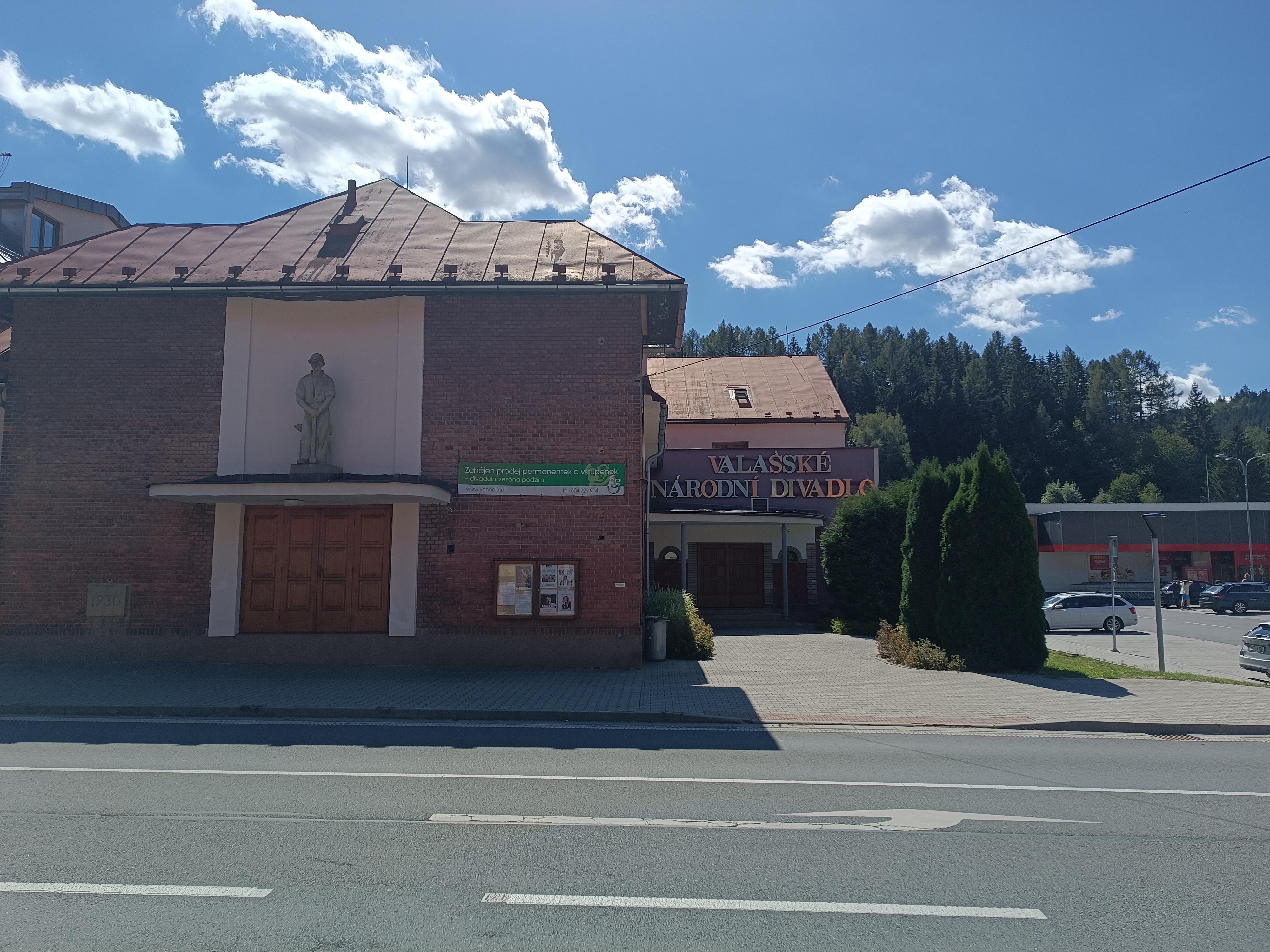 VALAŠSKÉ NÁRODNÍ DIVADLO foto 4
