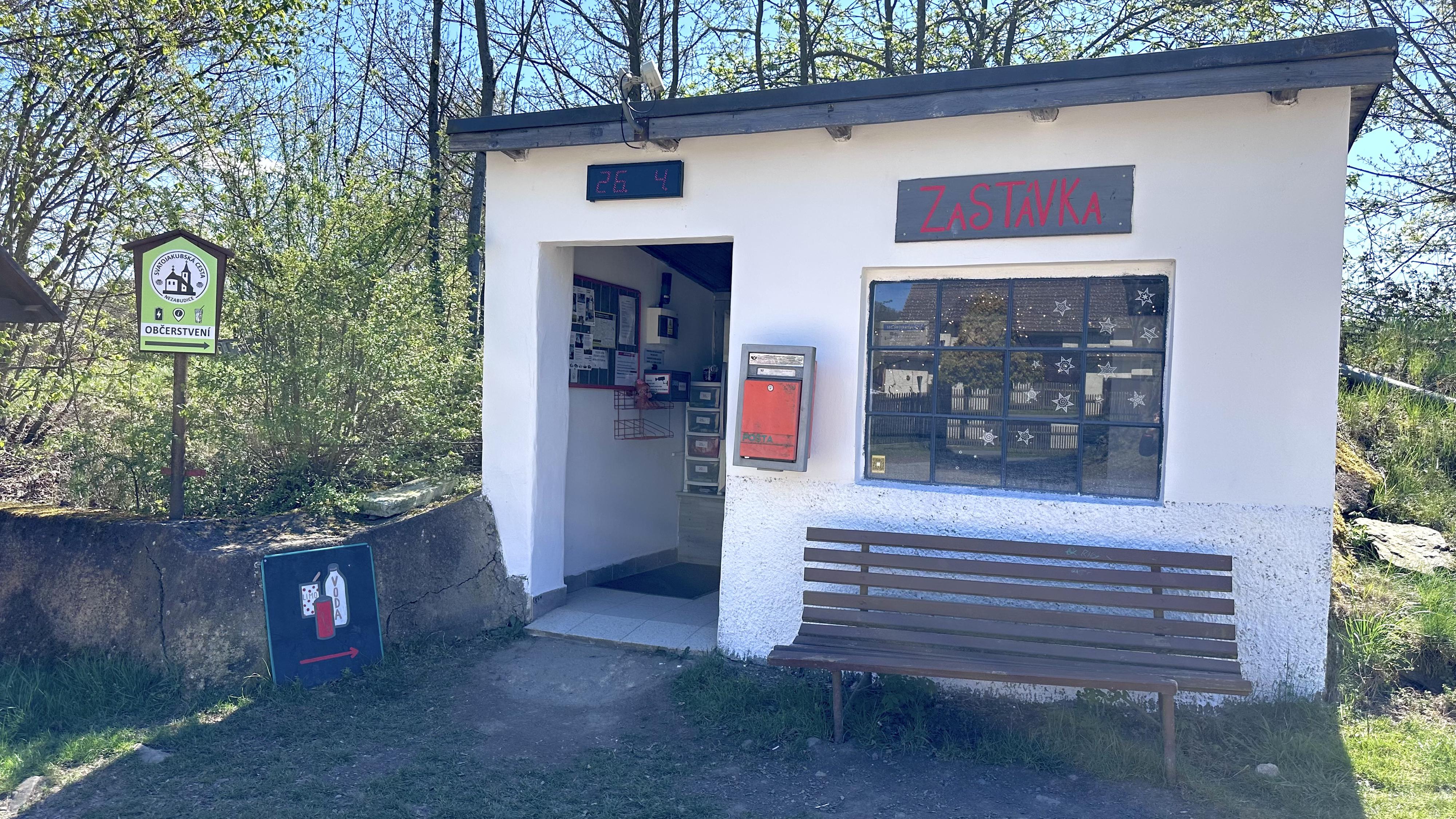 Samoobslužný bar na zastávce