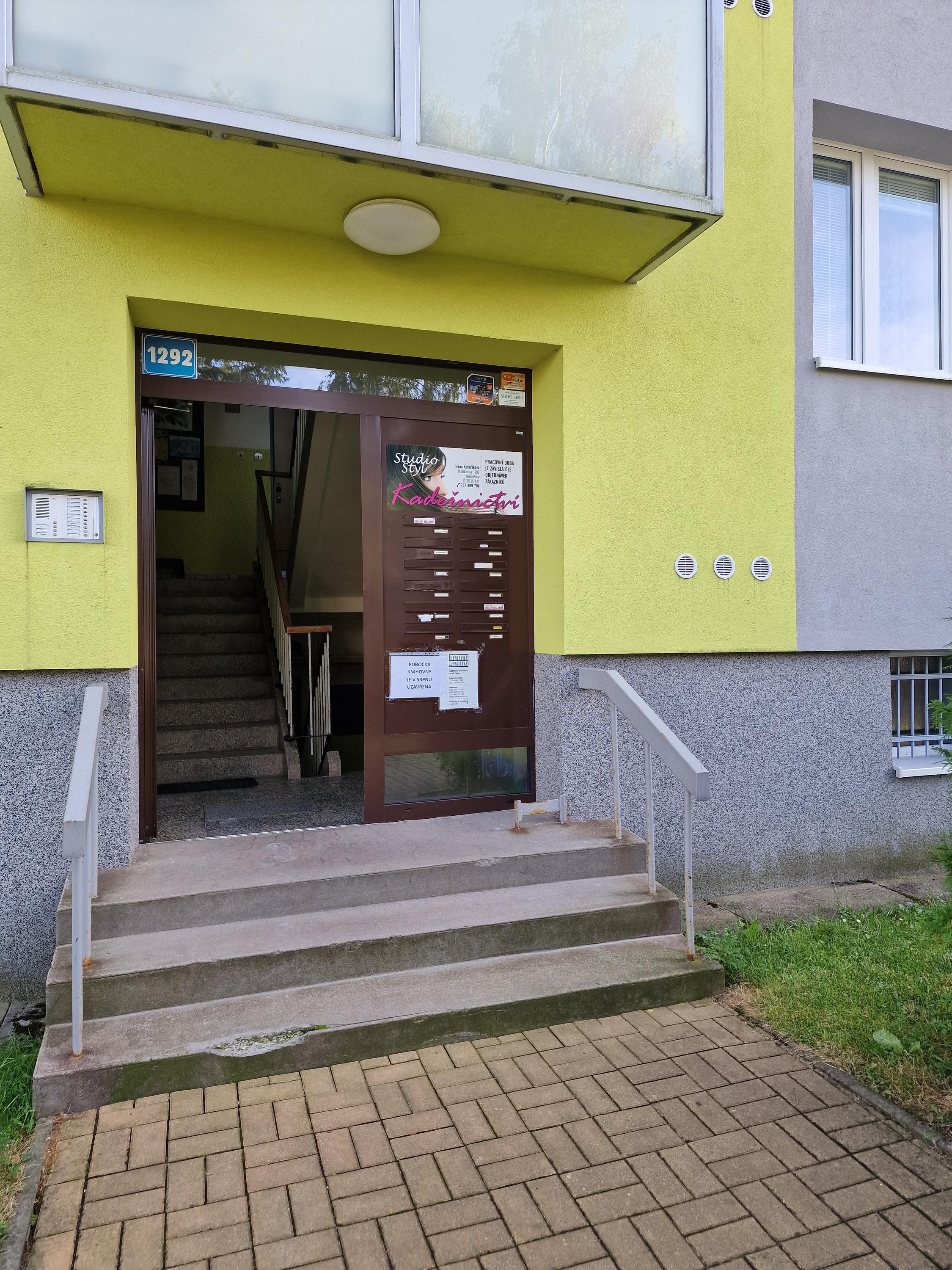 Městská knihovna Nová Paka foto 2