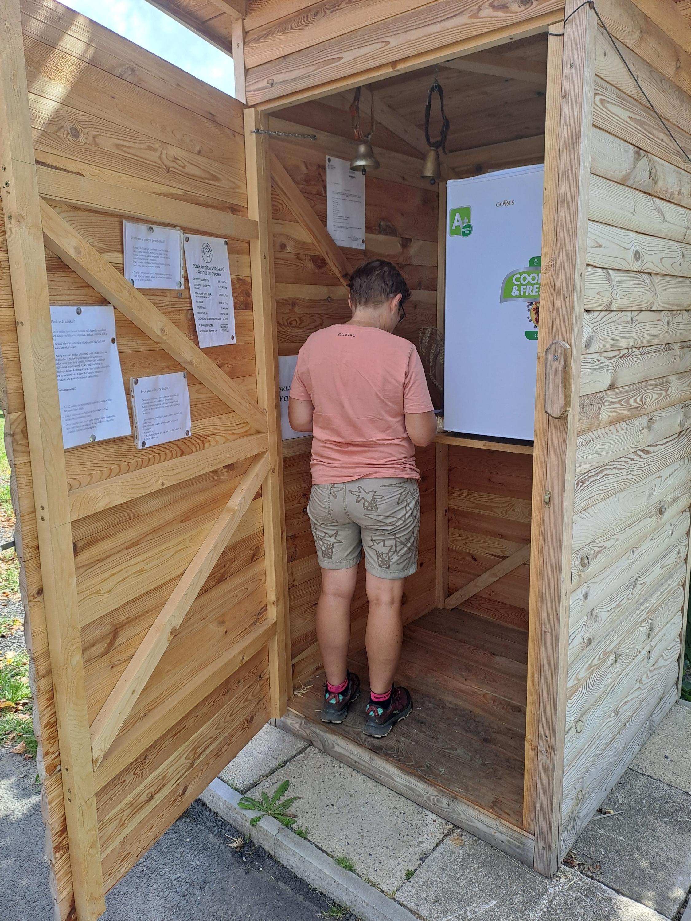 Samoobslužná lednice Ovčí farma Konojedy foto 1