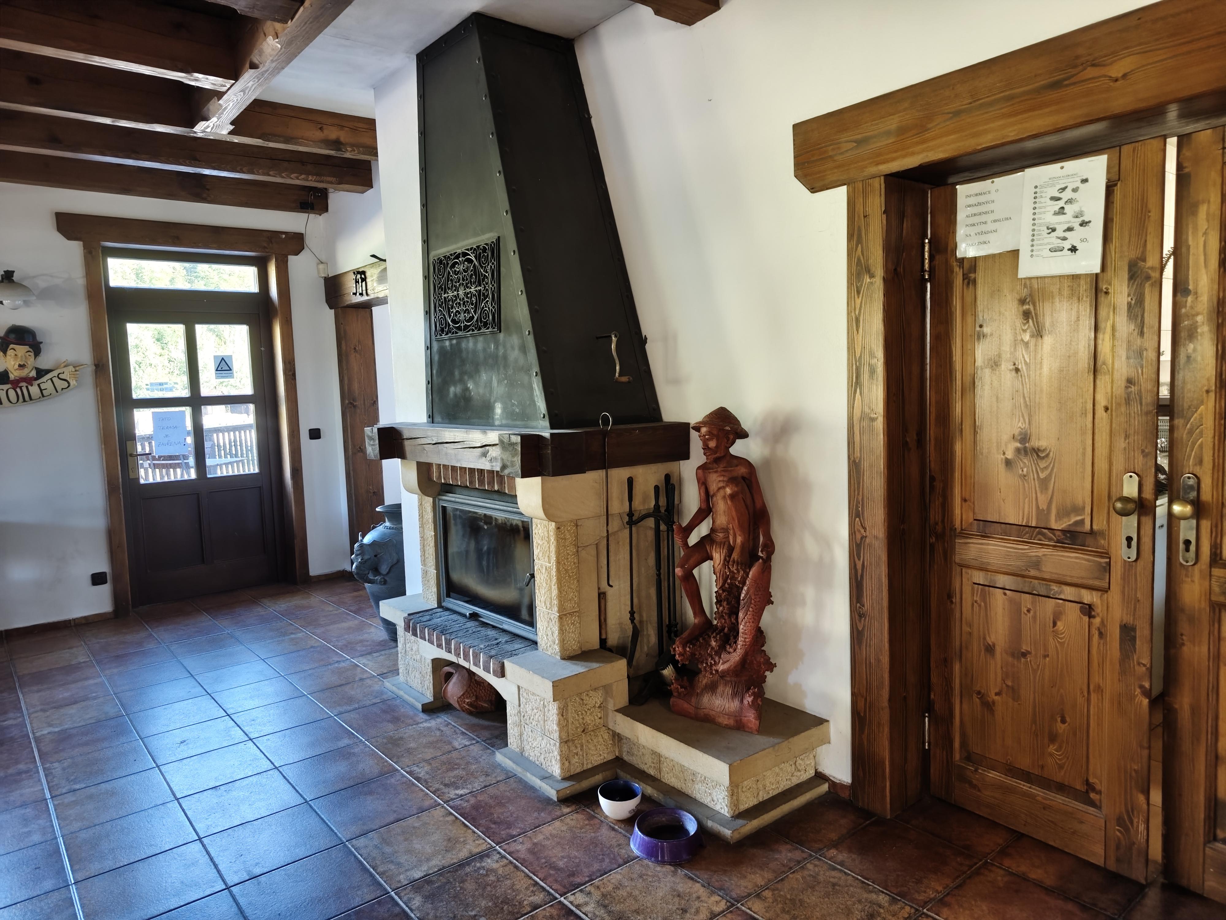 Restaurace U Přívozu Višňová foto 2