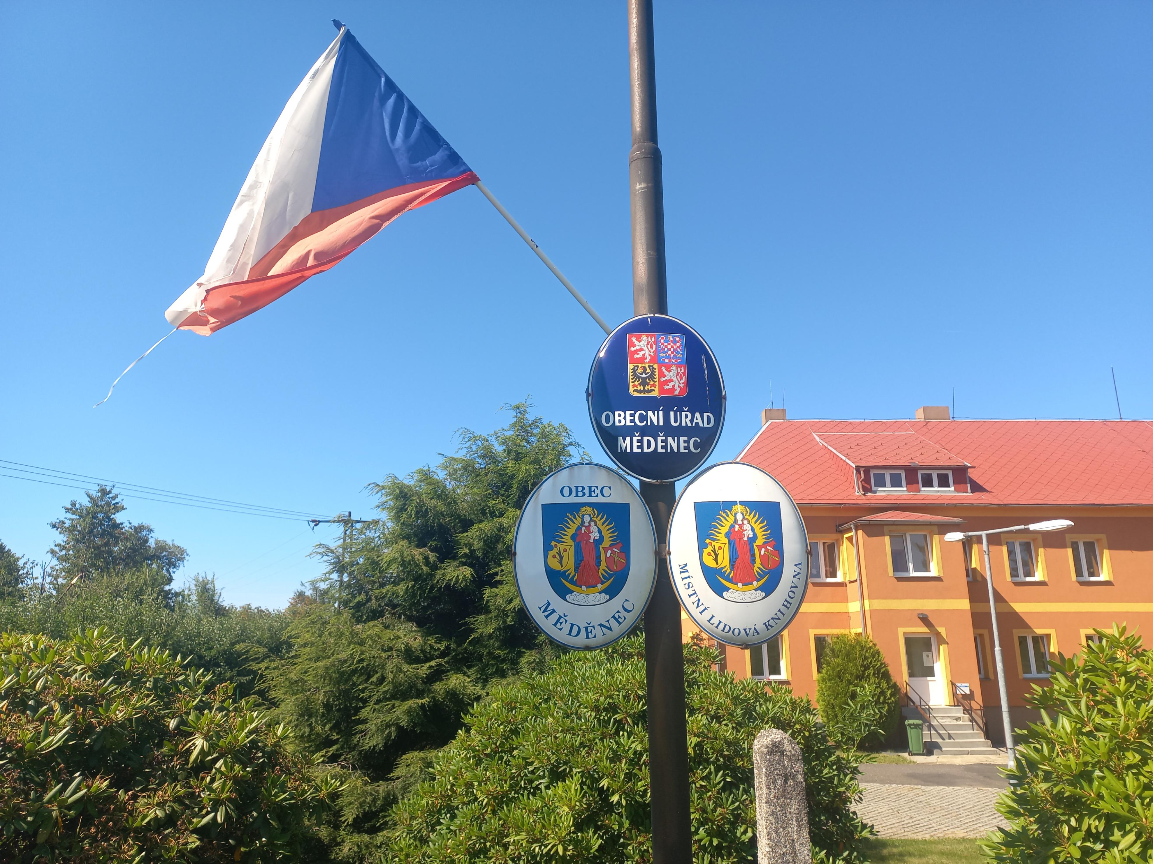 Měděnec - obecní úřad foto 2