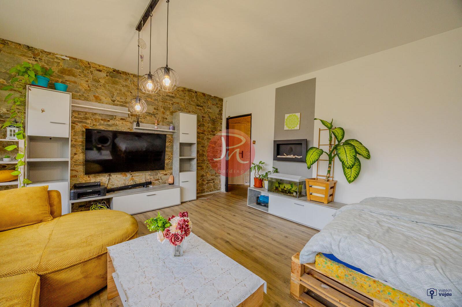 Prodej bytu 3+1, 71 m², se zahradou a parkováním!