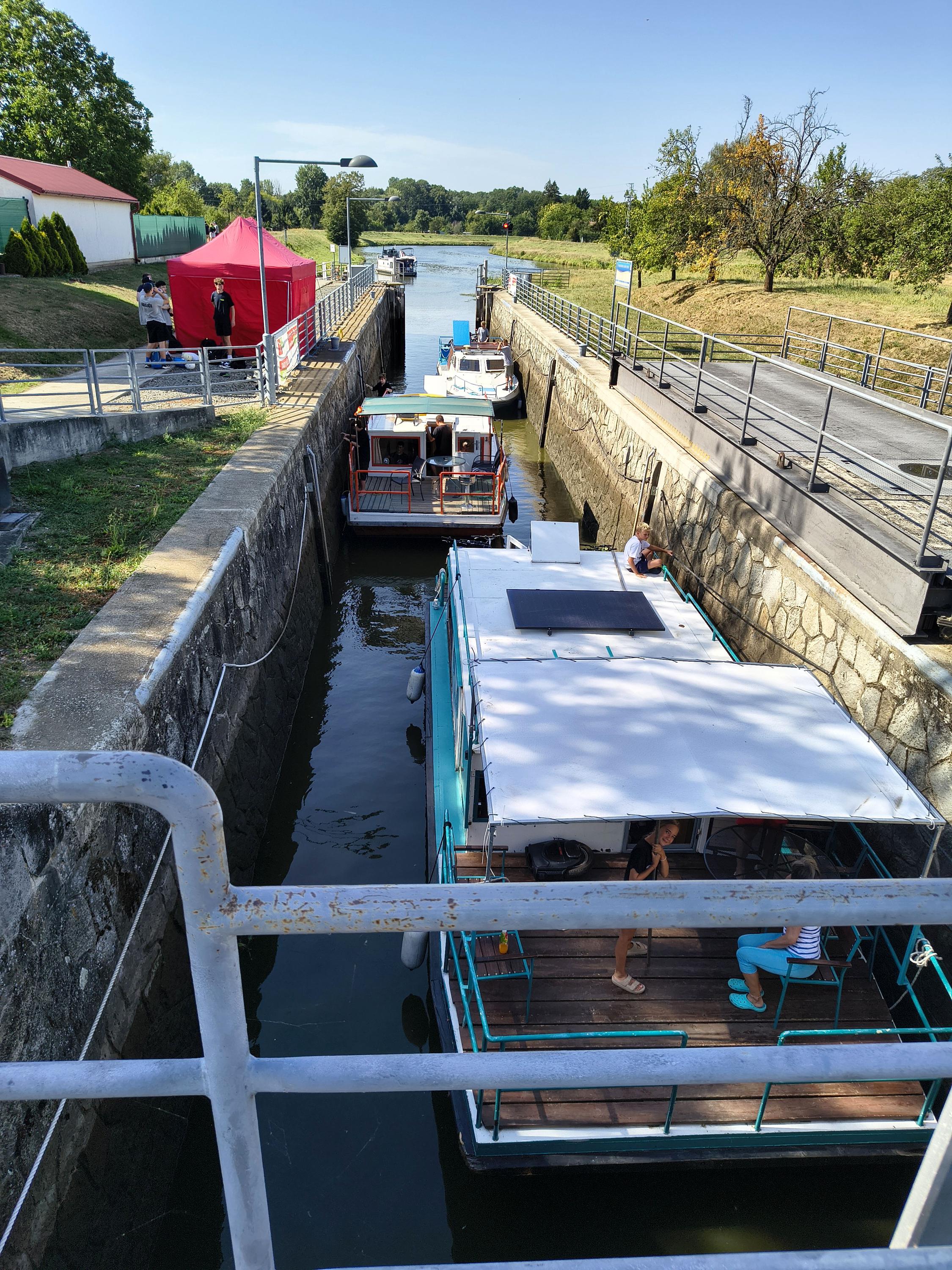 Plavební komora Uherský Ostroh foto 3