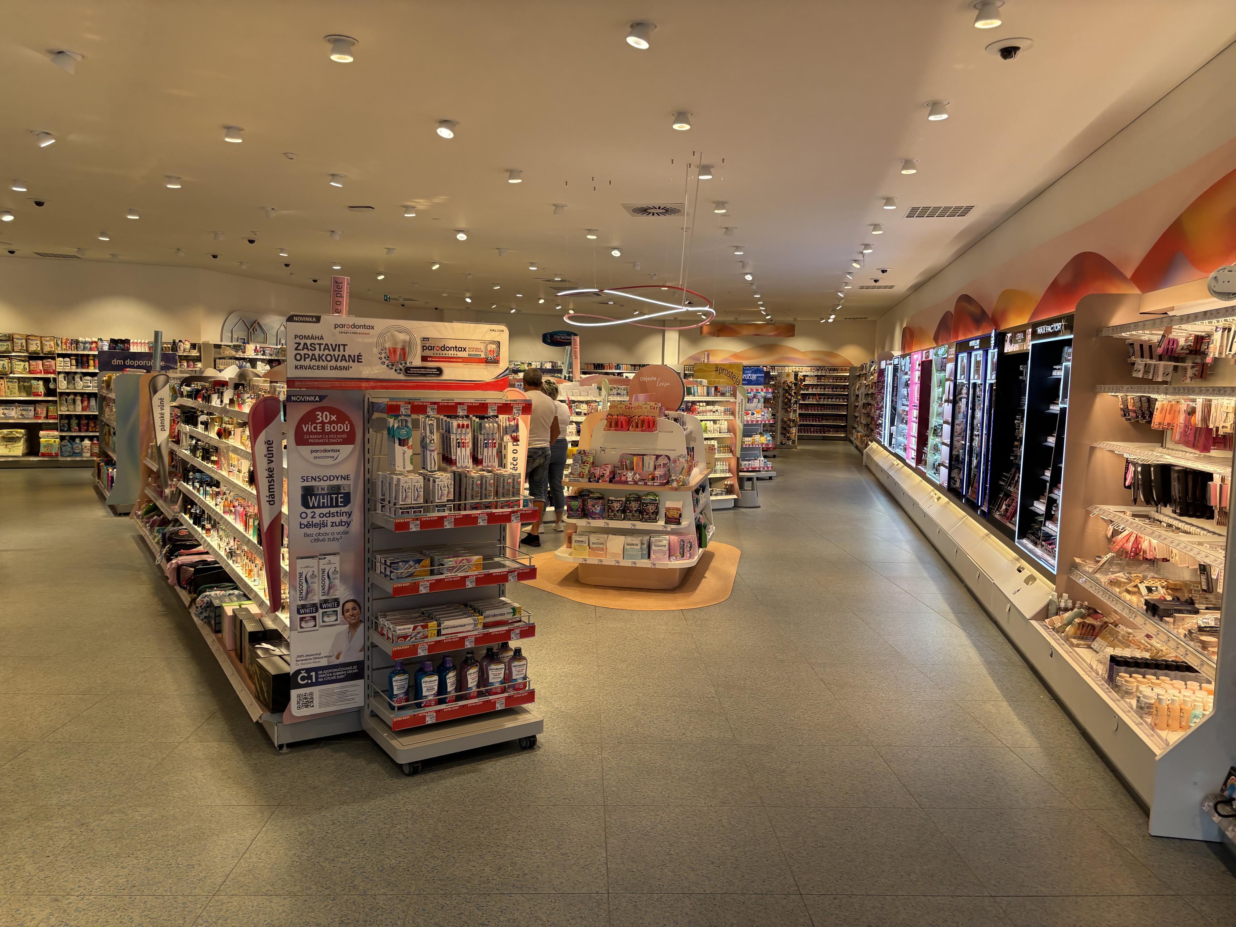 dm drogerie markt s.r.o. foto 3