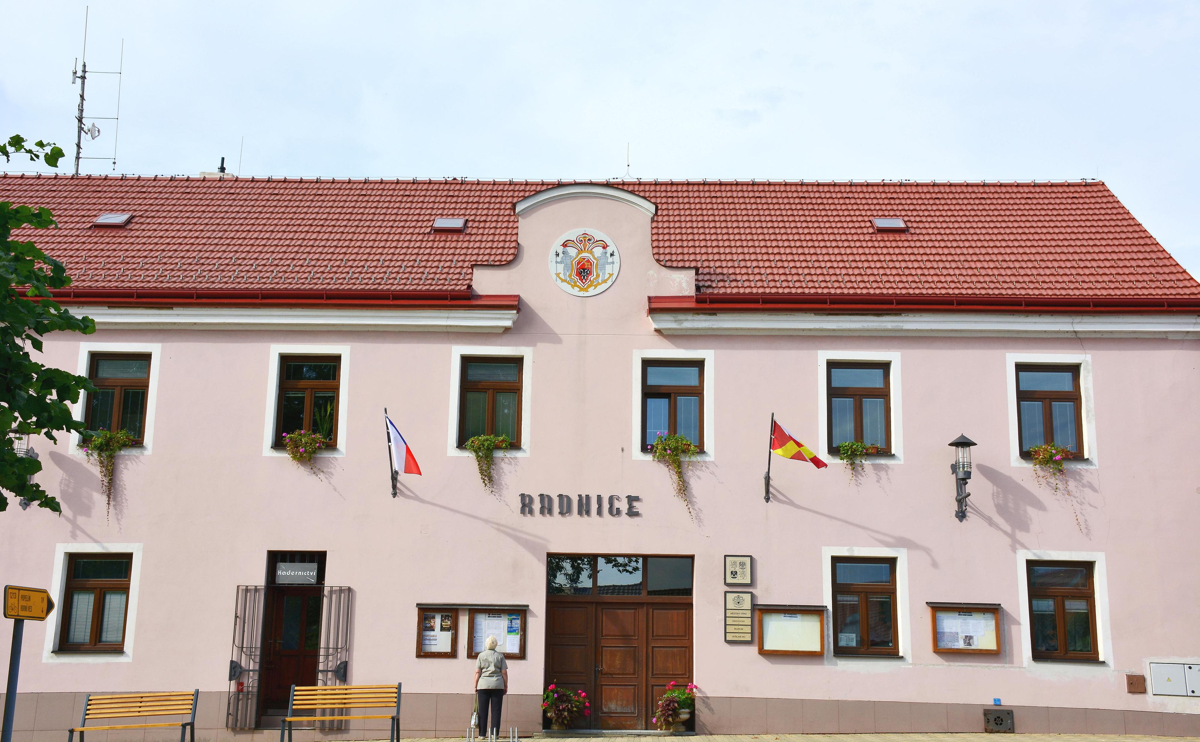 Horní Cerekev - městský úřad foto 2