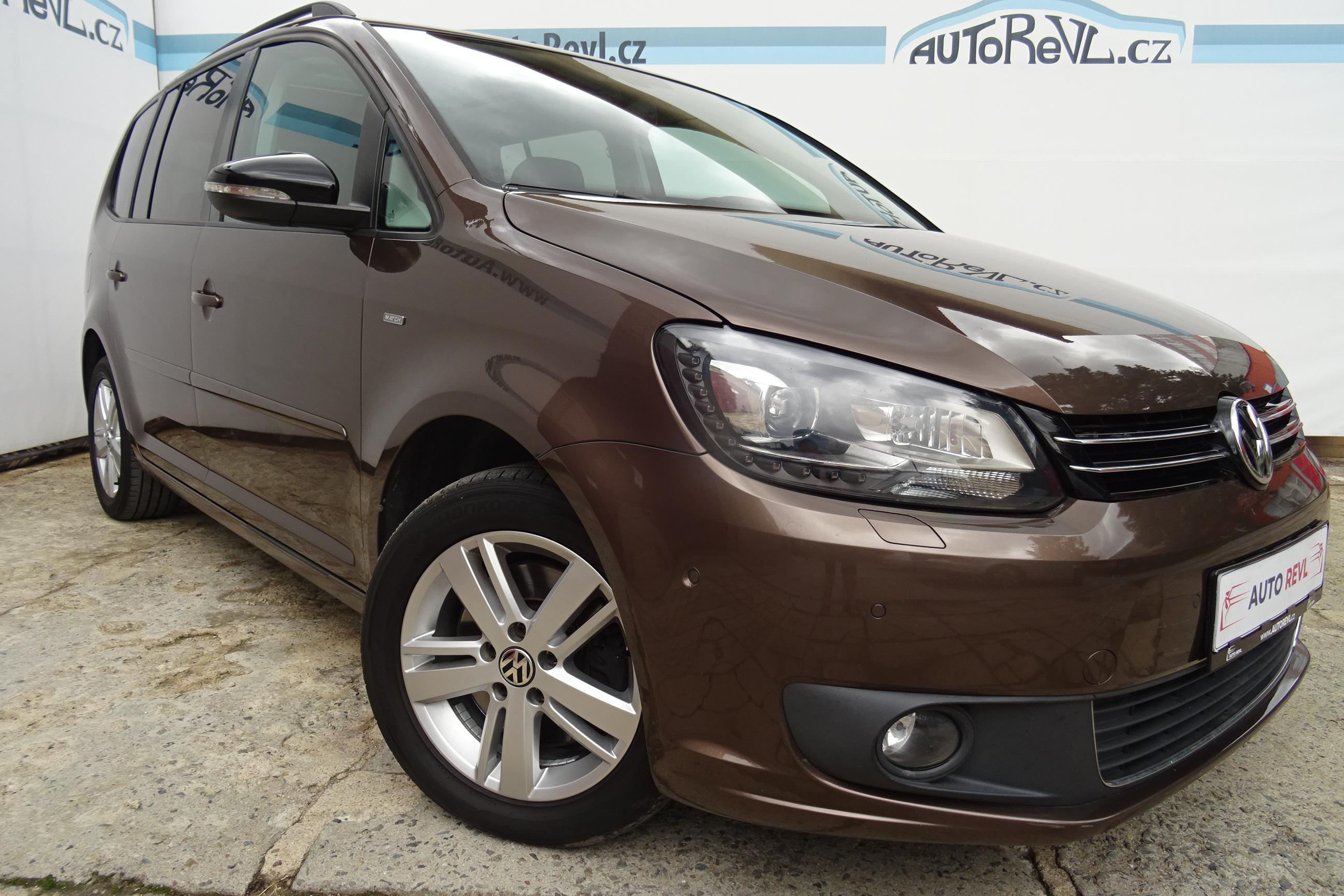 Volkswagen Touran 1.4i,103kW,S.knih