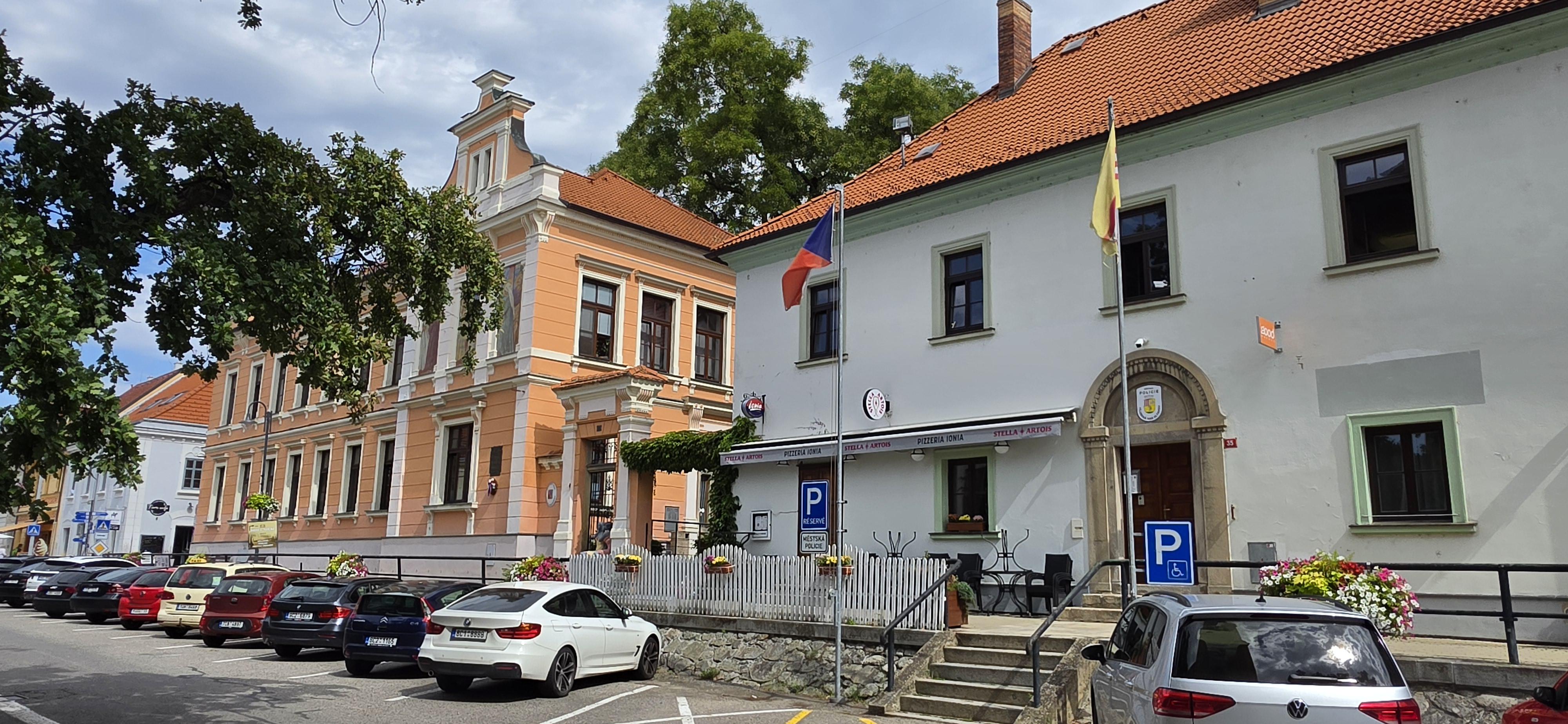 Městská policie Hluboká nad Vltavou foto 2