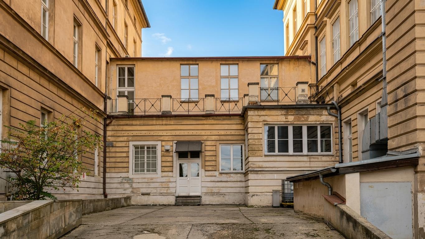 Nemocnice Milosrdných sester sv. Karla Boromejského v Praze foto 2