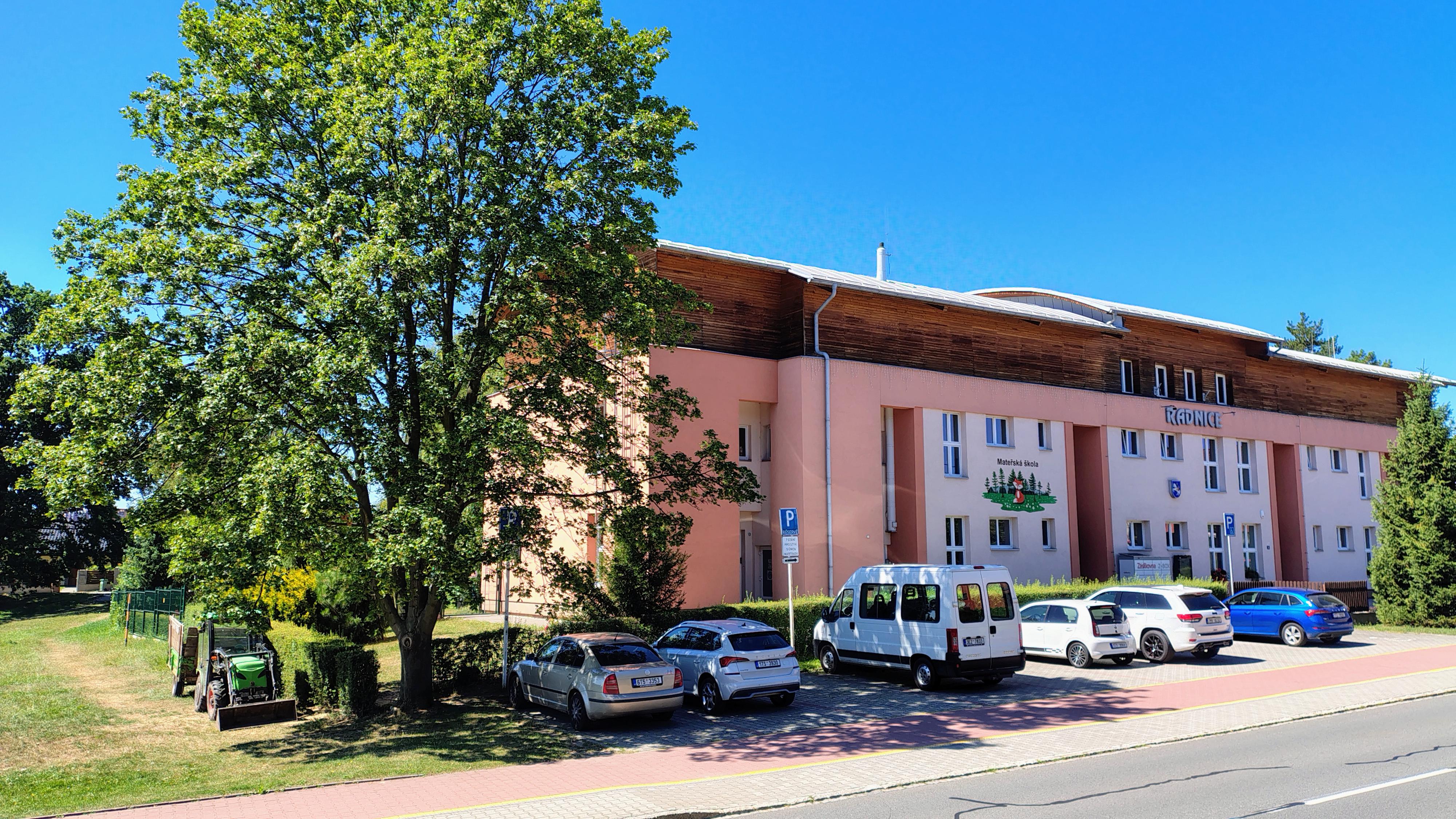 Úřad městského obvodu Ostrava - Martinov foto 3