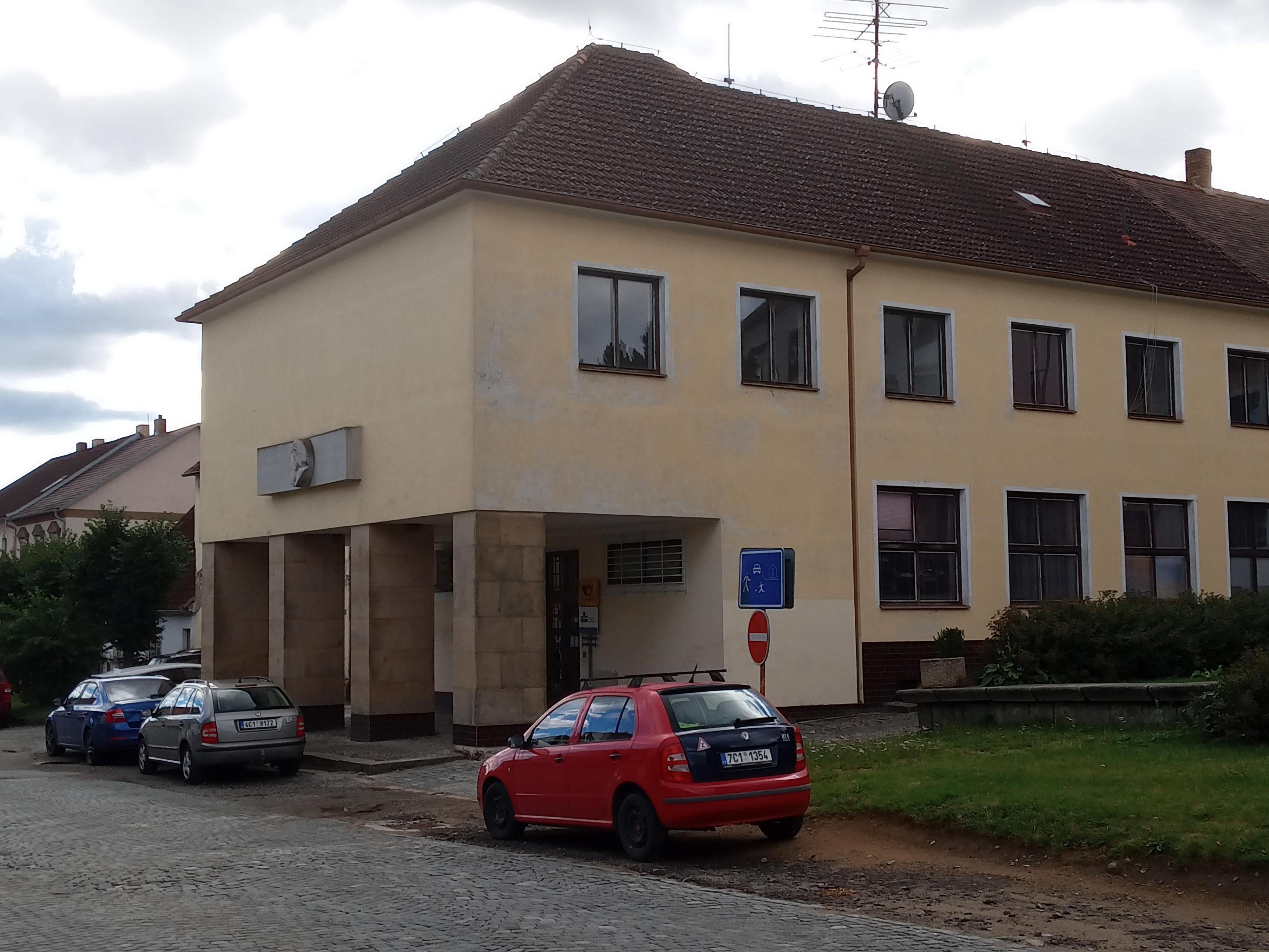 Pošta Mirotice foto 3