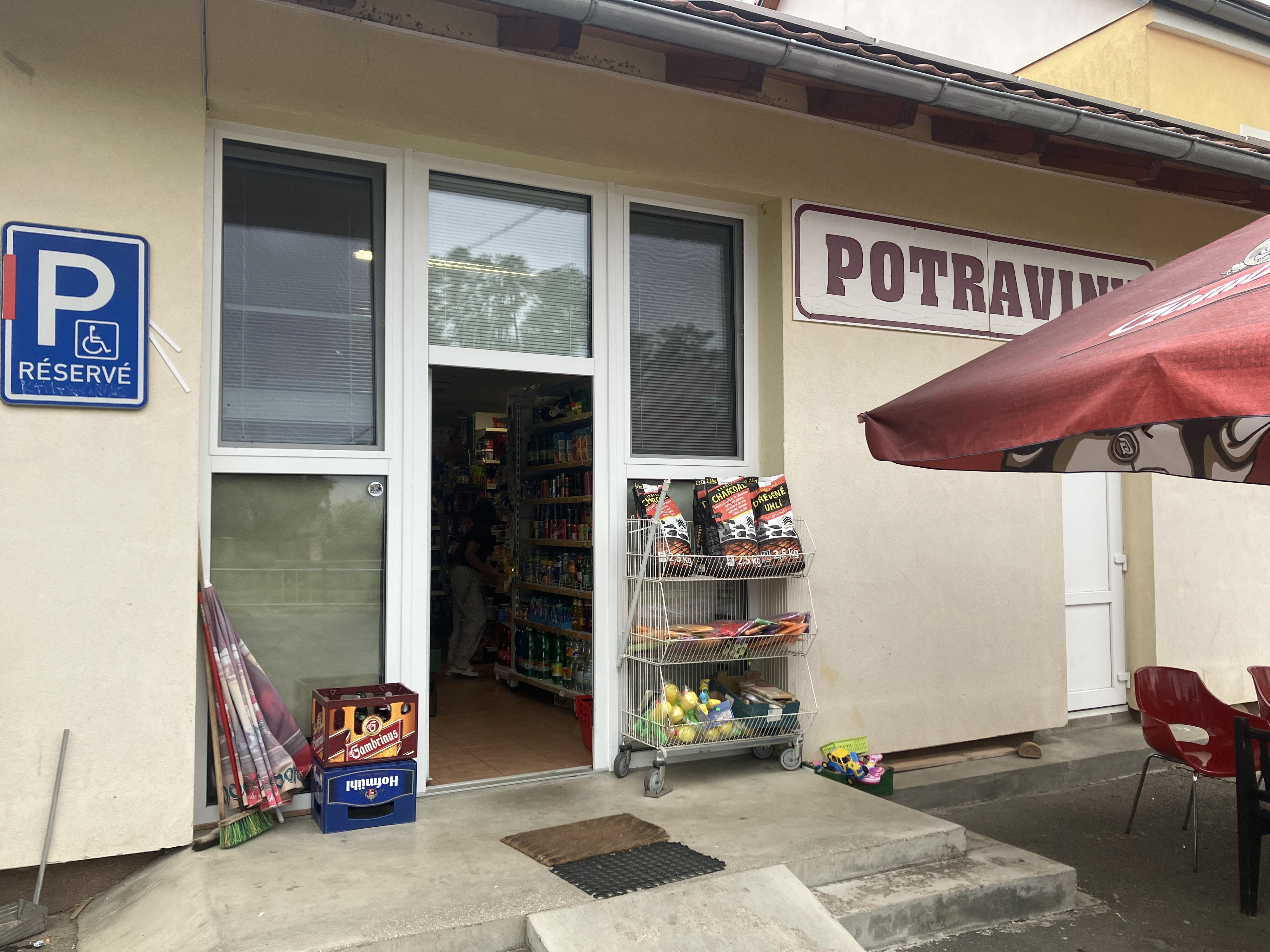Potraviny Plešnice