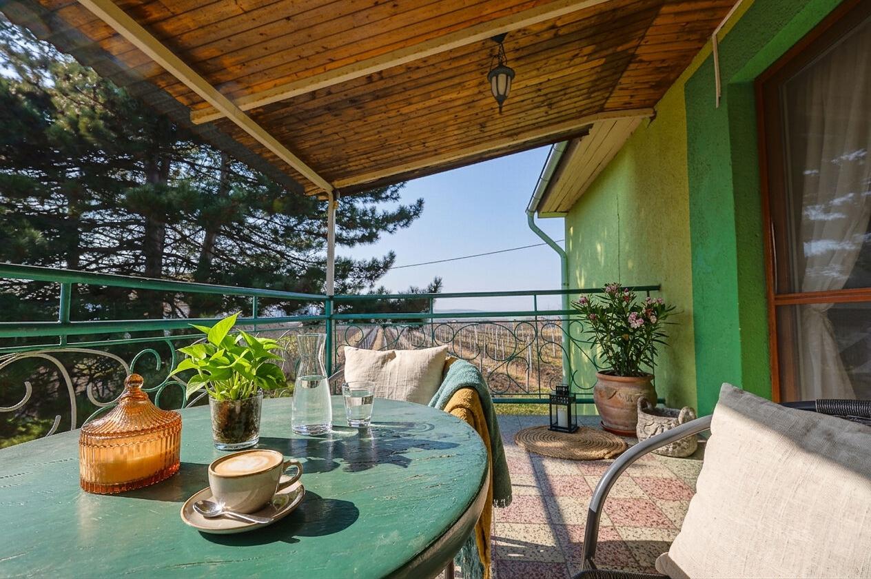 Prodej restaurace, sklípku a penzionu, Čejč