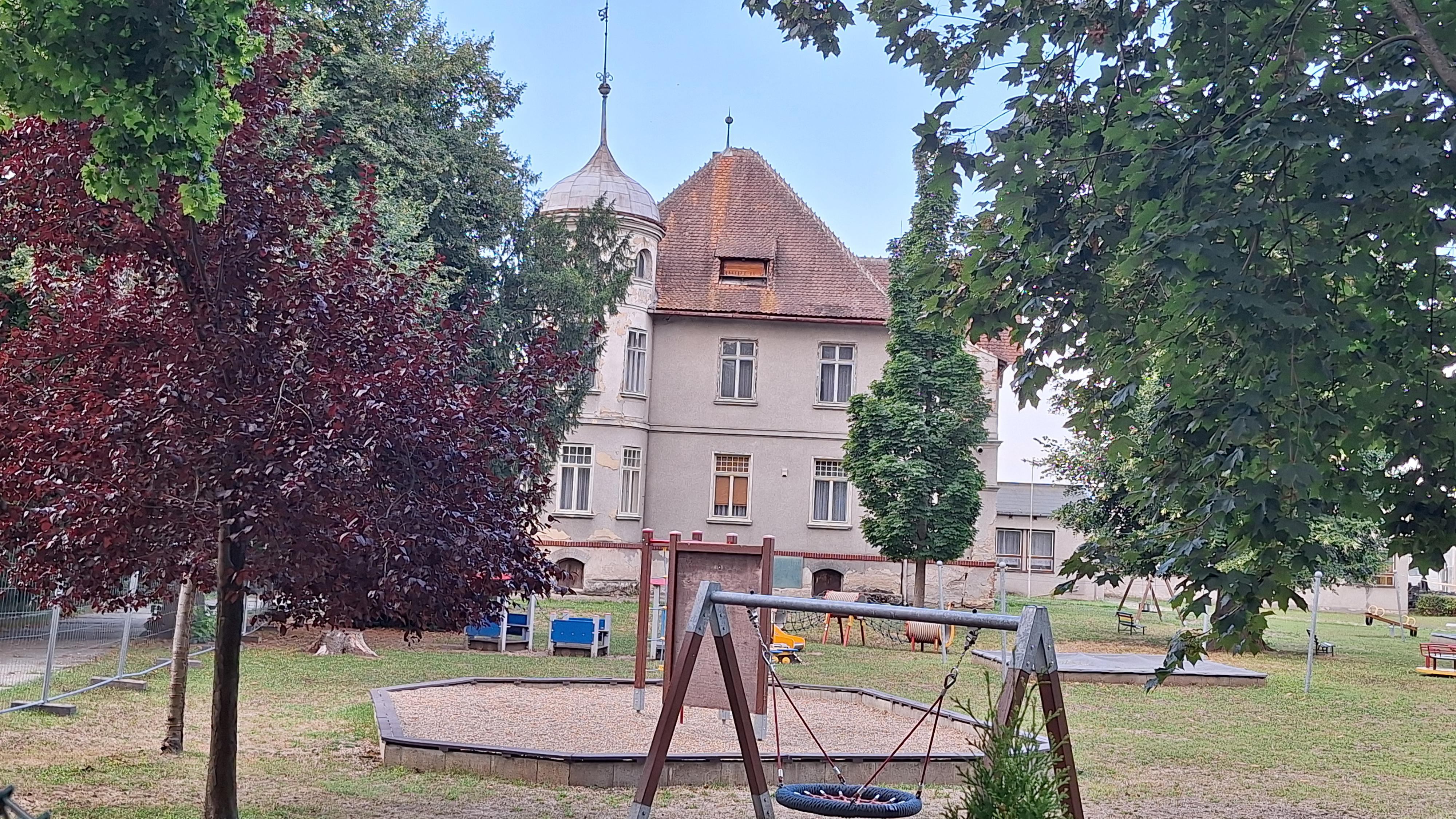 Místní knihovna Lednice foto 5