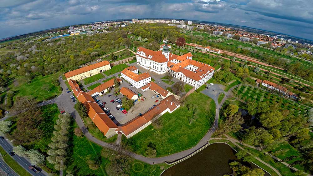 Benediktinský klášter v Břevnově foto 2