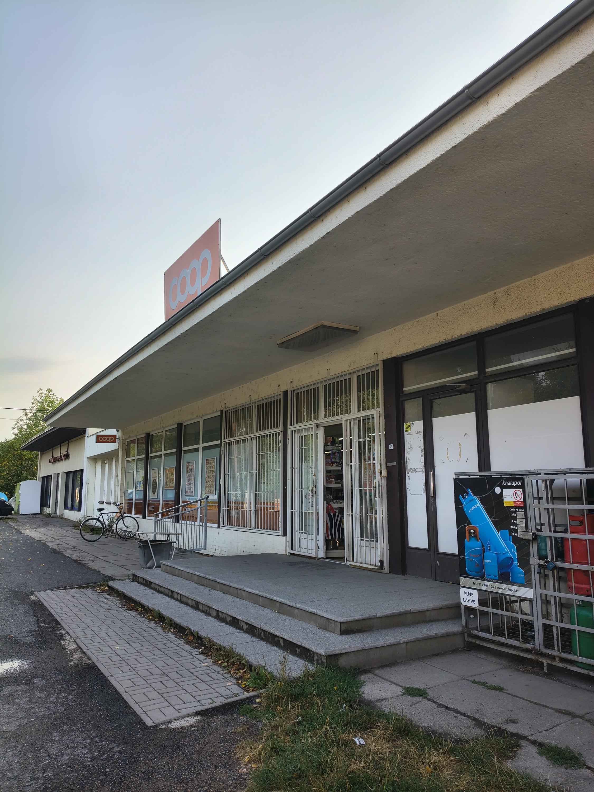 Potraviny COOP foto 2