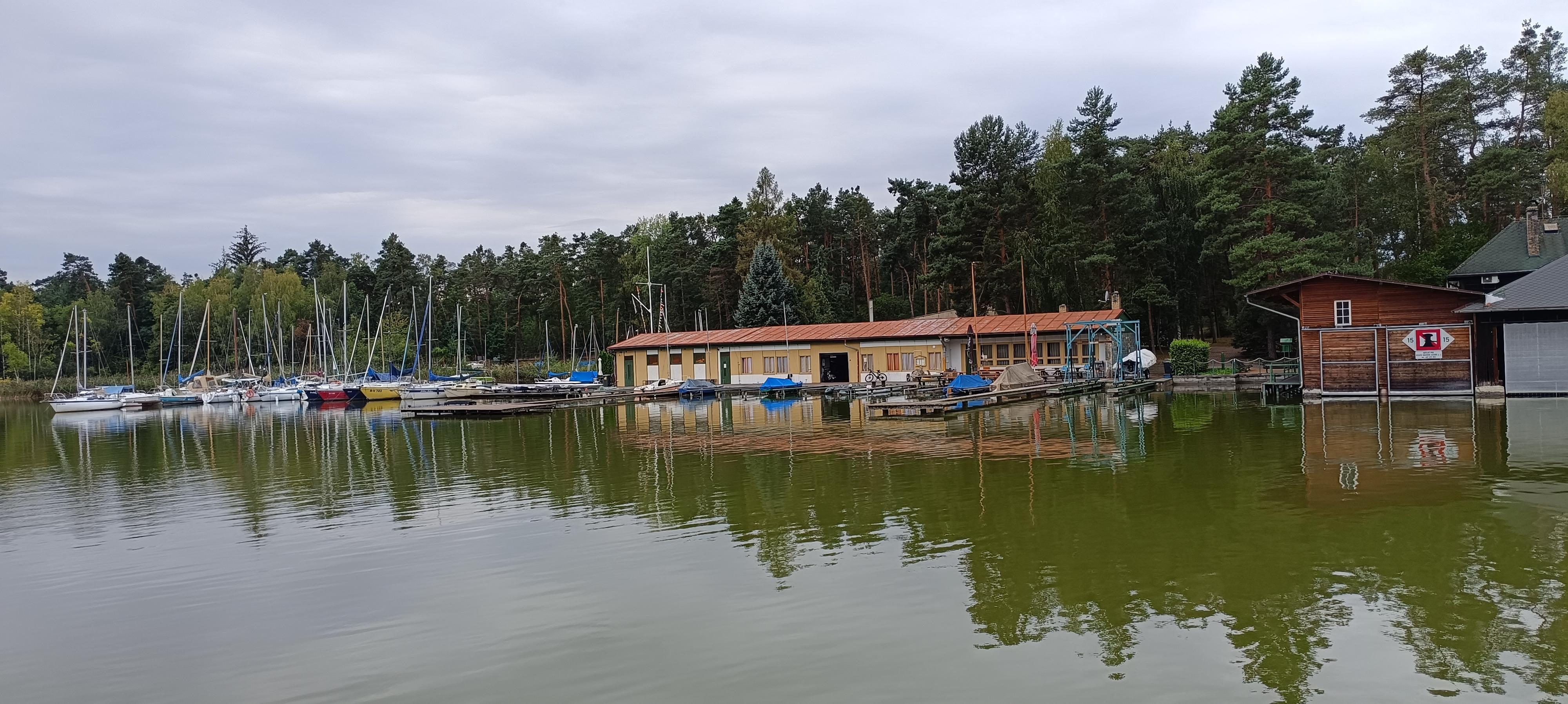 Lodní doprava na Máchově jezeře foto 2