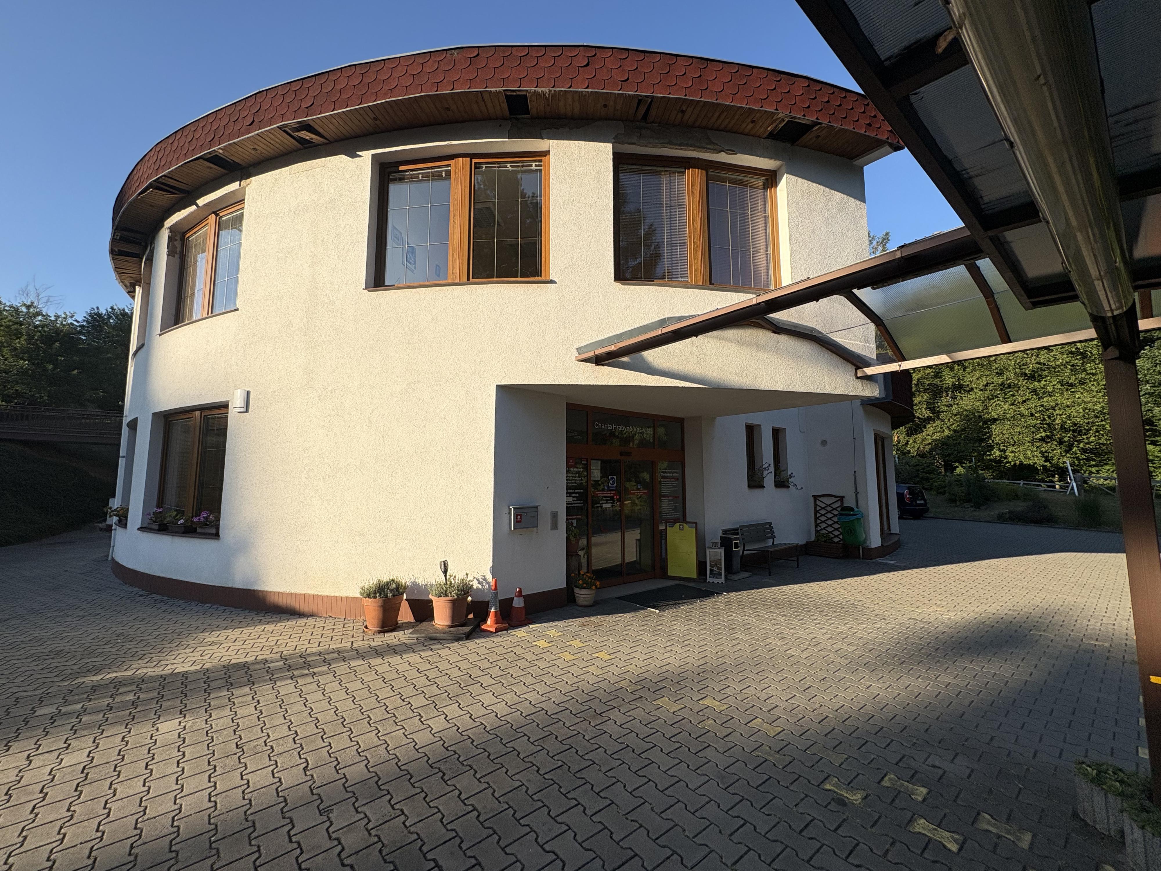 Knihovna Charity Hrabyně foto 2