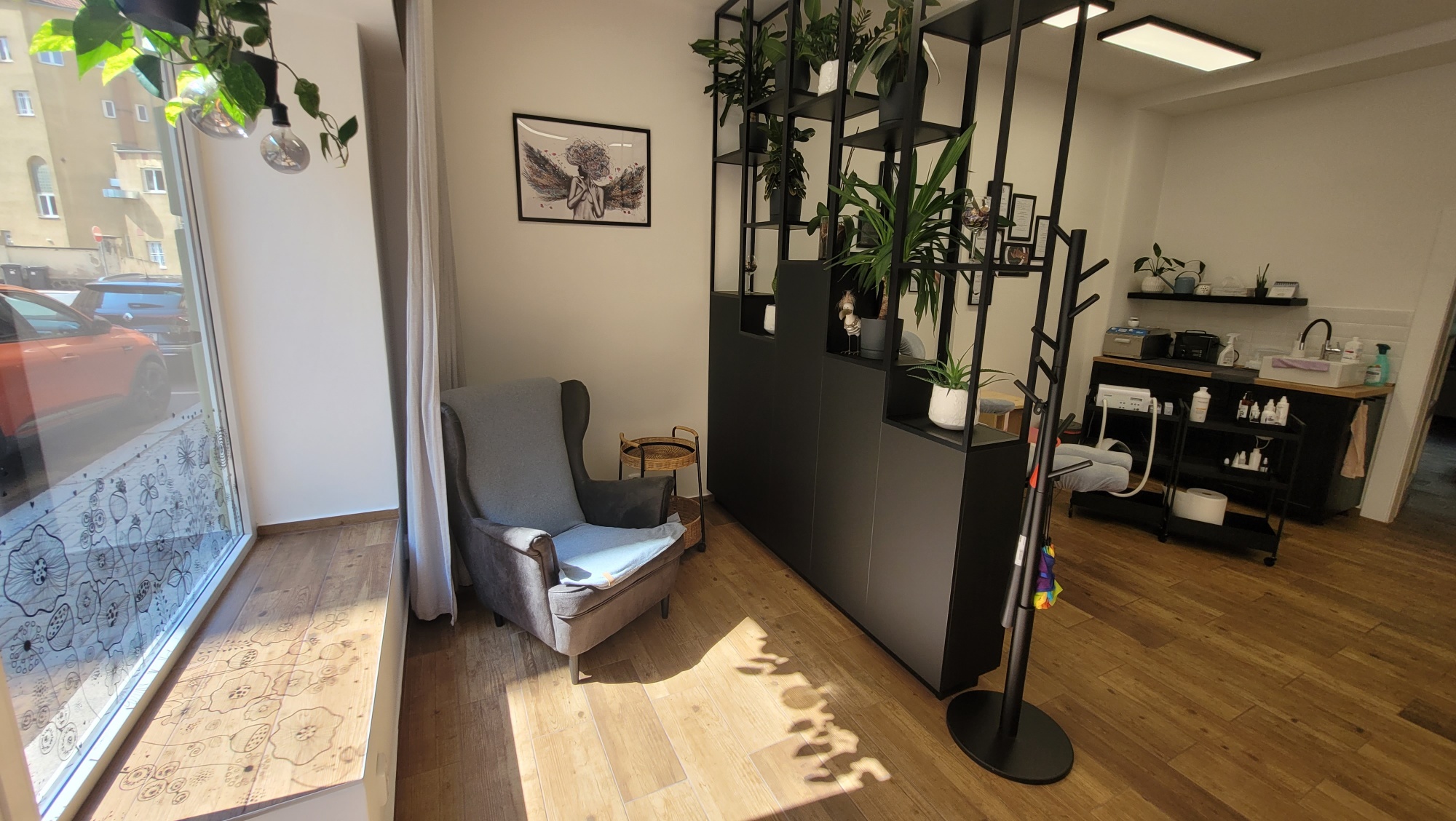 Kateřina Tržilová - Pedikúra, manikúra, modeláž a nehtový design foto 3