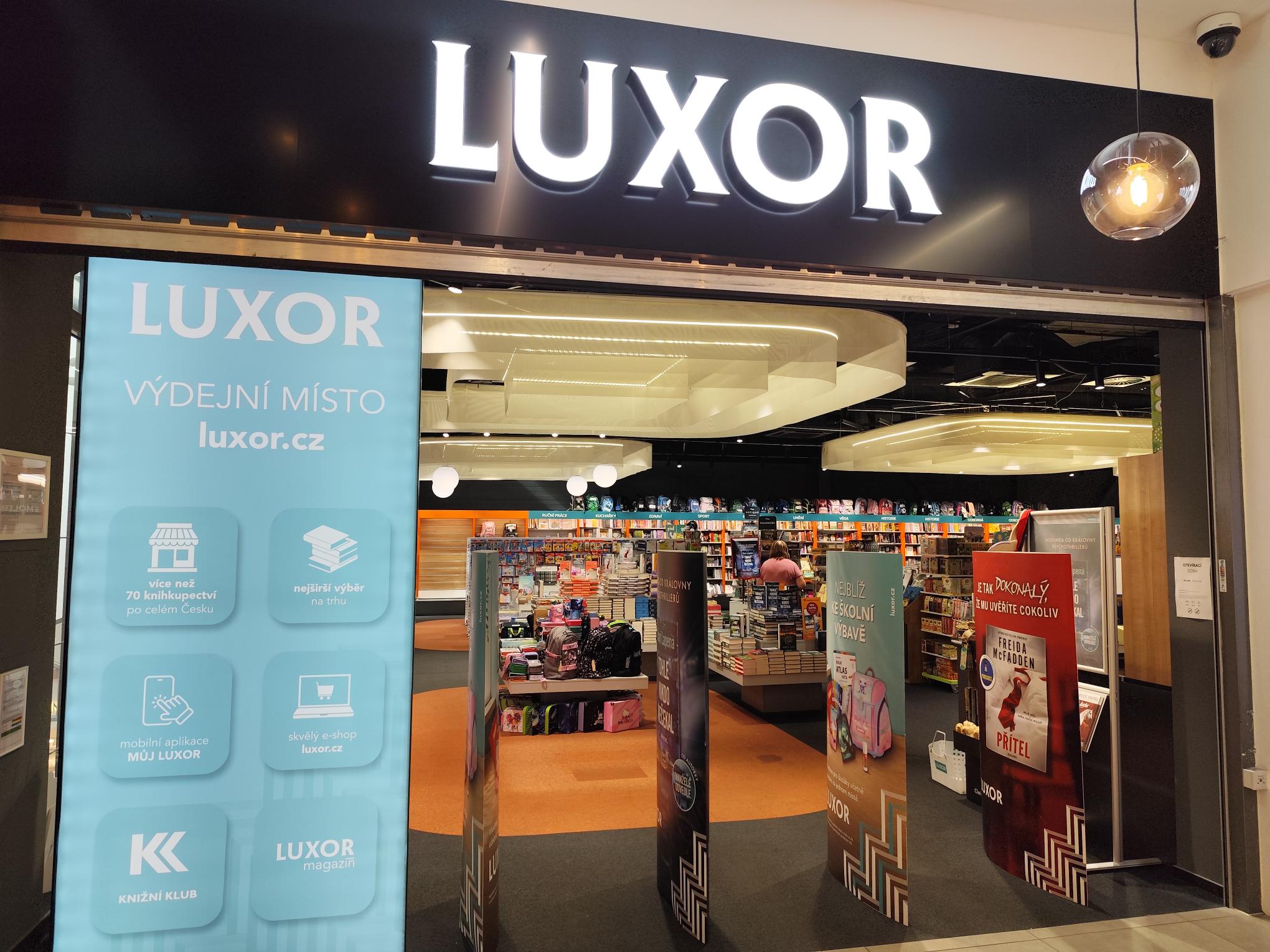 Knihkupectví LUXOR, OC Olympia Plzeň foto 6