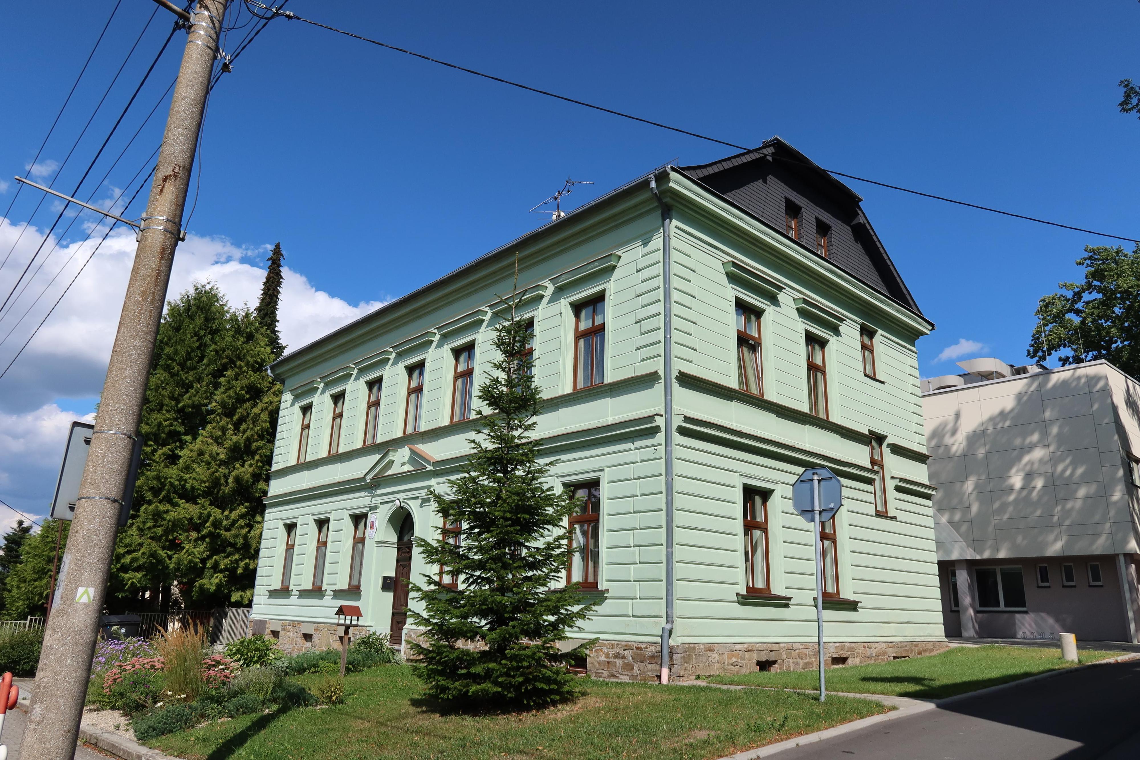 ZŠ a MŠ Frýdek-Místek - Chlebovice, Pod Kabáticí foto 1