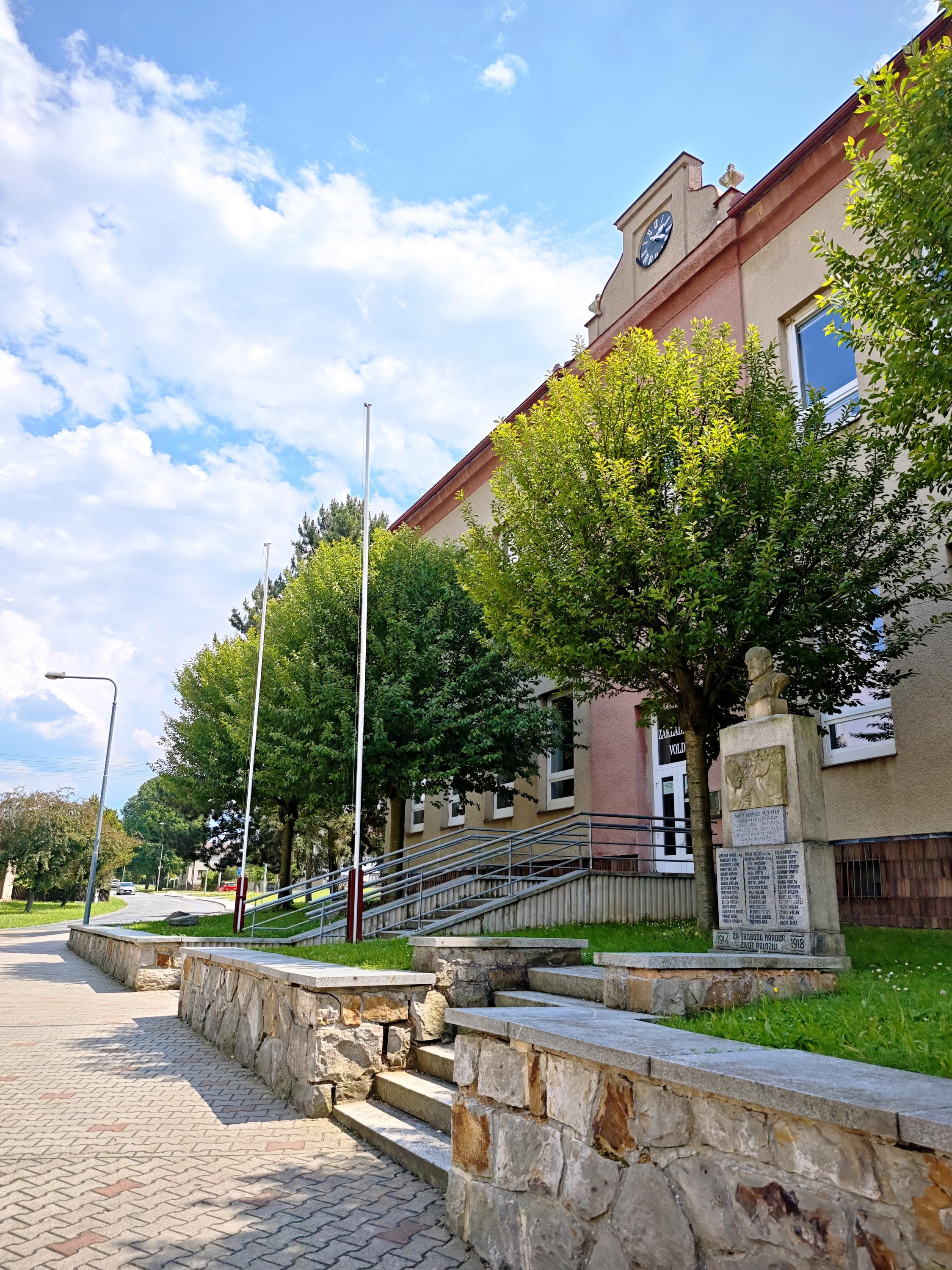 ZŠ a MŠ Volduchy foto 2