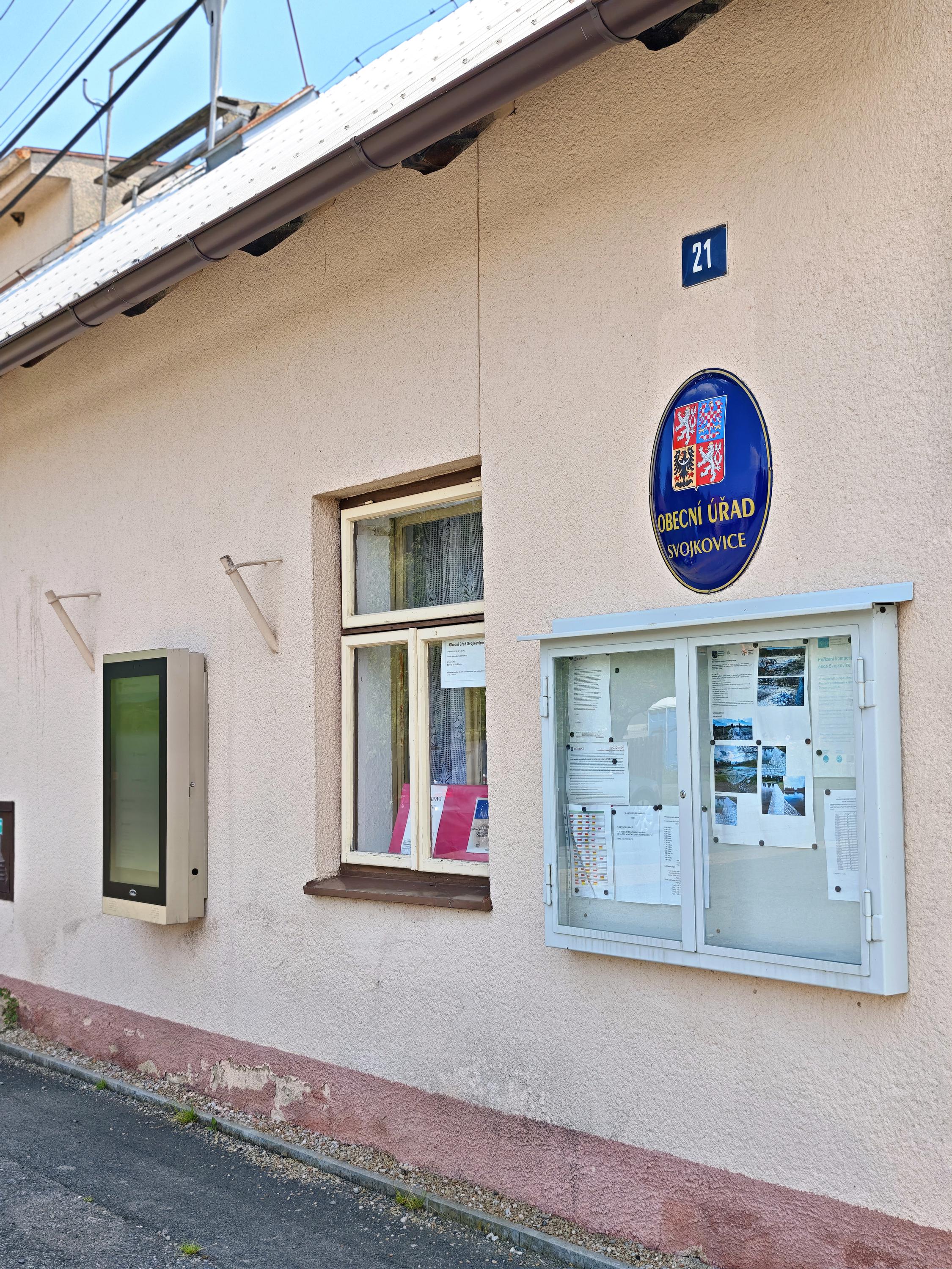 Svojkovice - obecní úřad foto 2