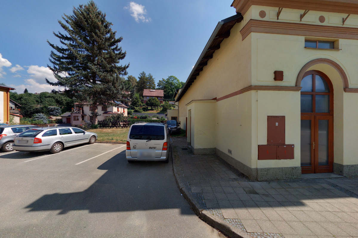 Nabíjecí stanice pro elektrokola a mobilní zařízení foto 2